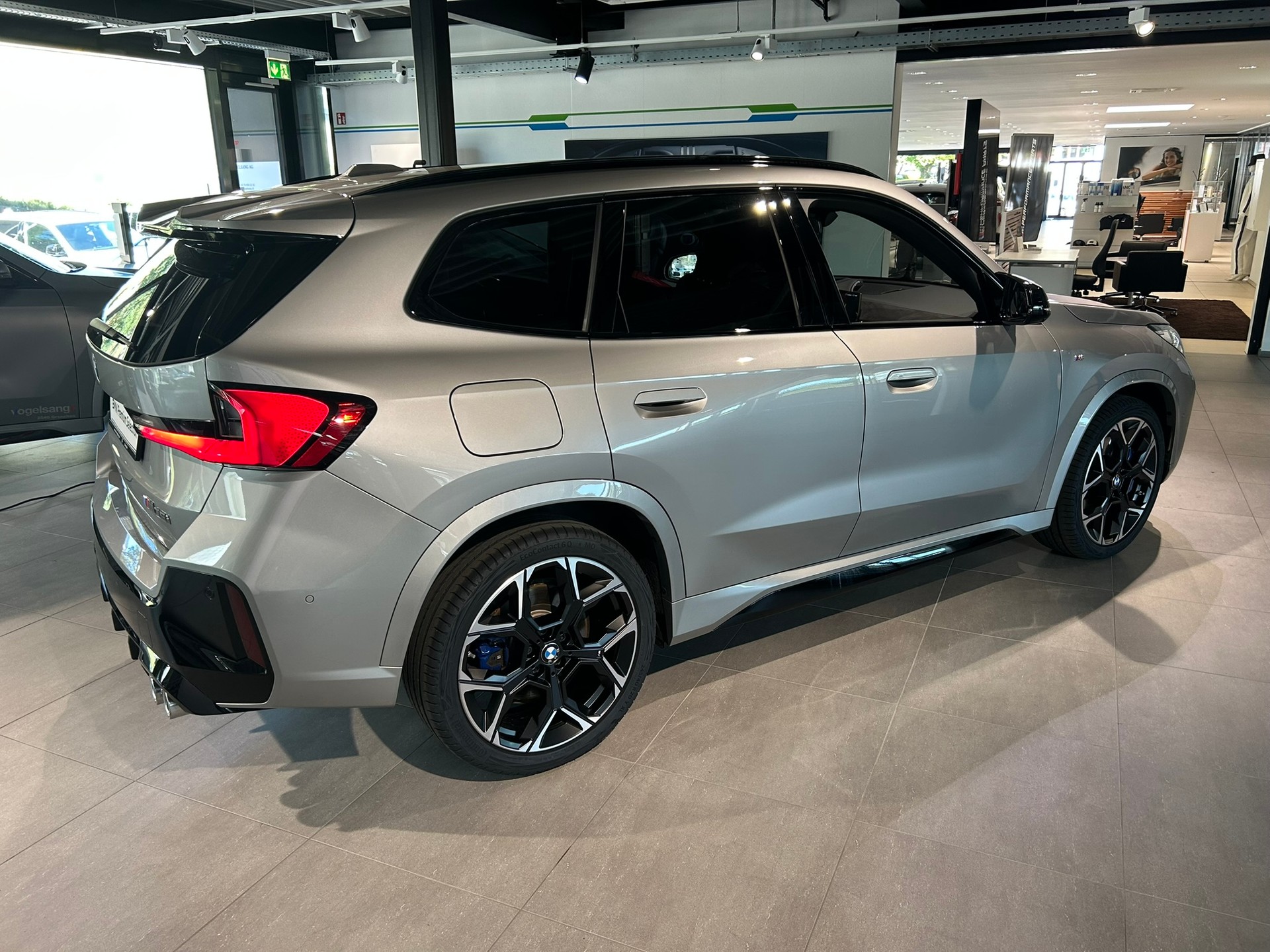 BMW X1 xDrive M35i-image-8
