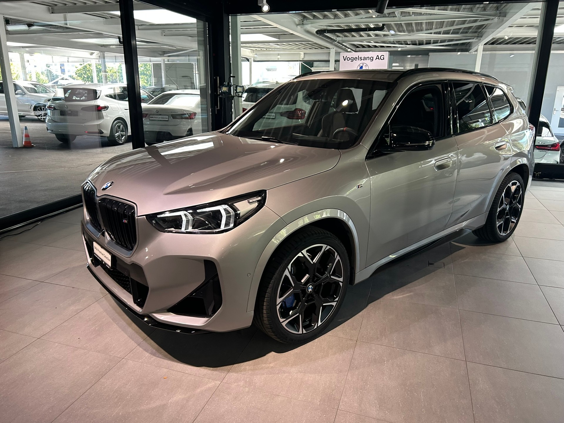 BMW X1 xDrive M35i-image-0