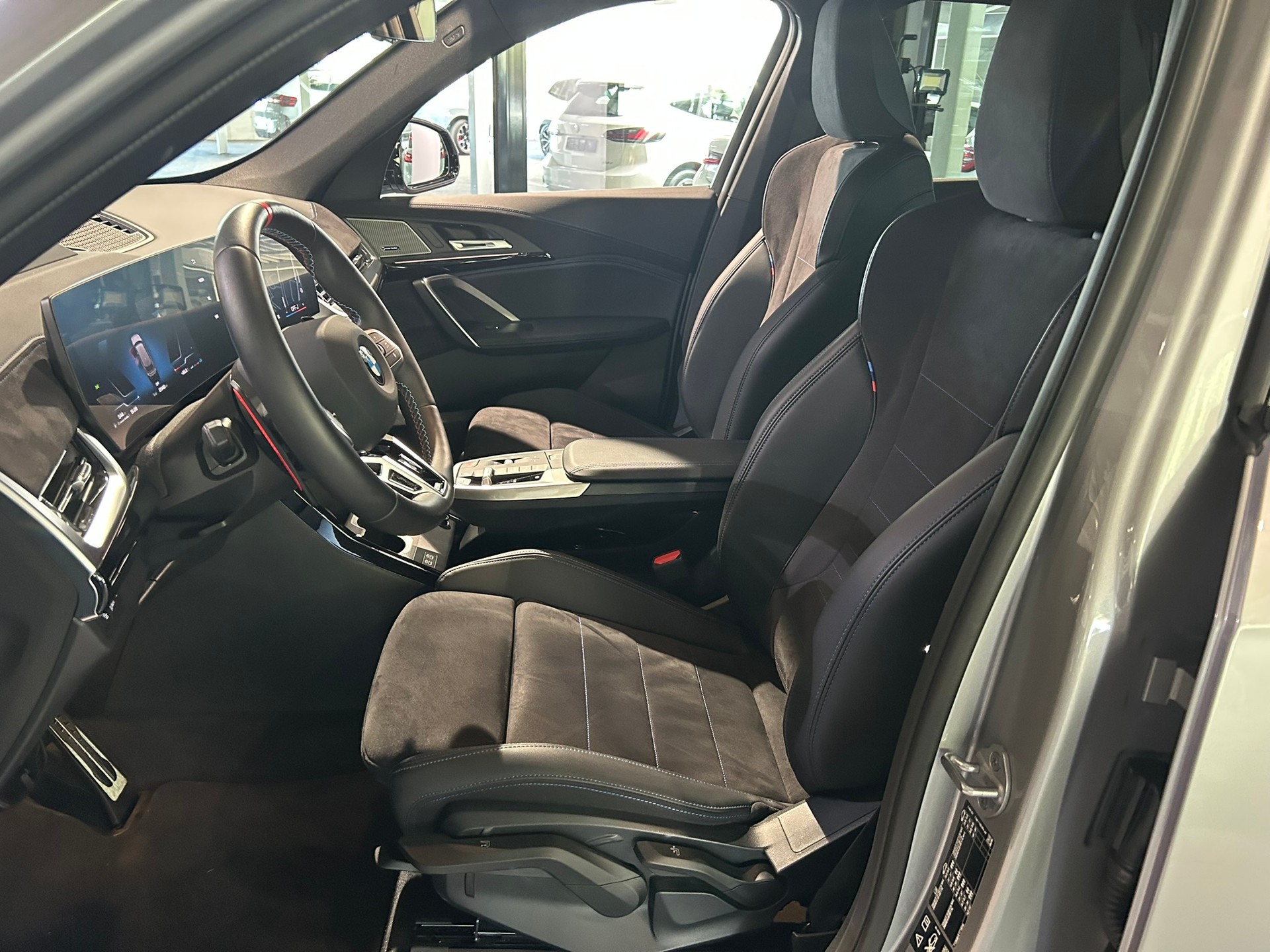BMW X1 xDrive M35i-image-26