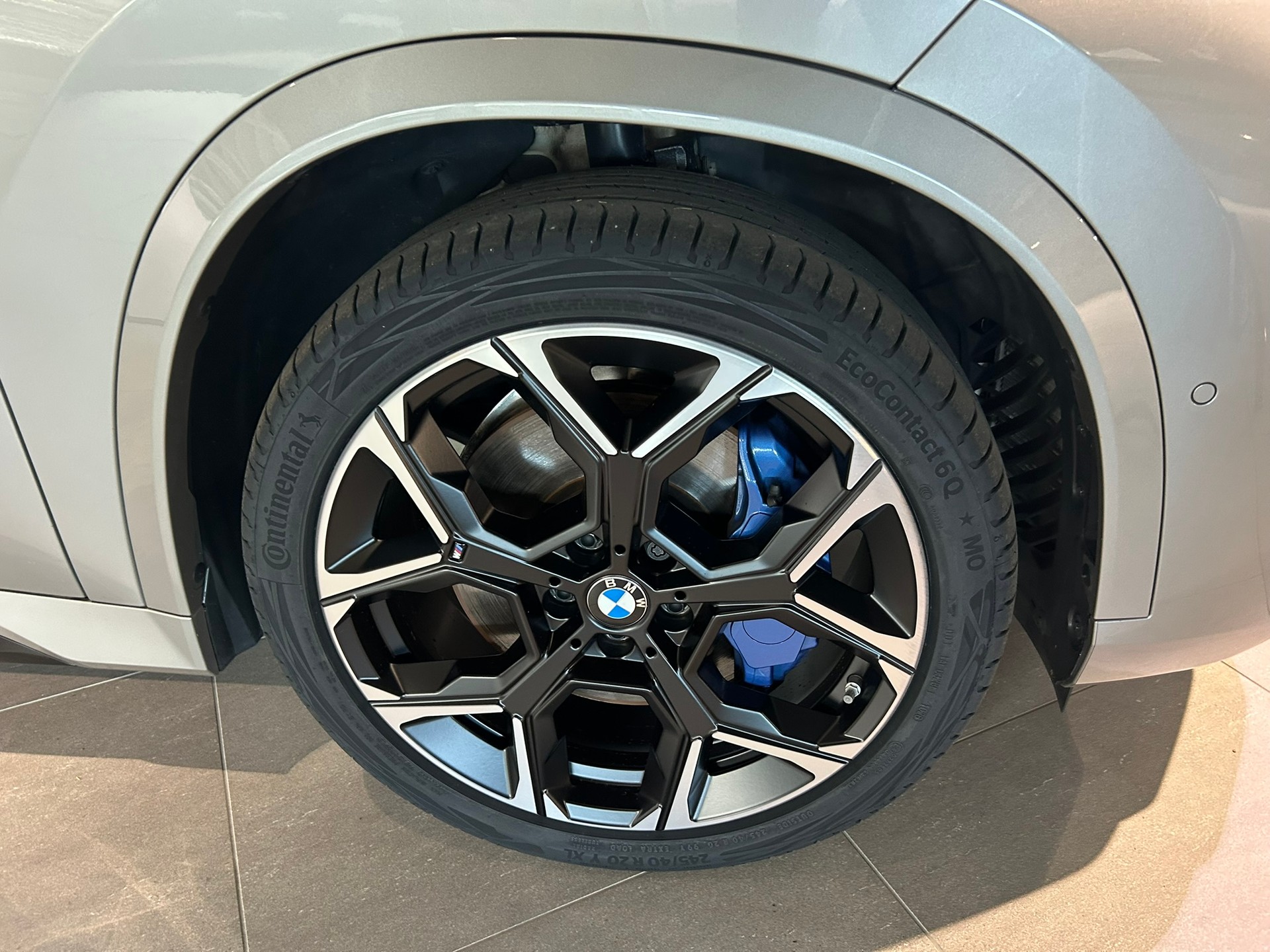 BMW X1 xDrive M35i-image-14