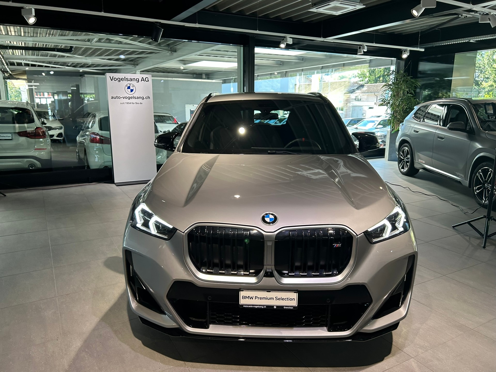 BMW X1 xDrive M35i-image-3