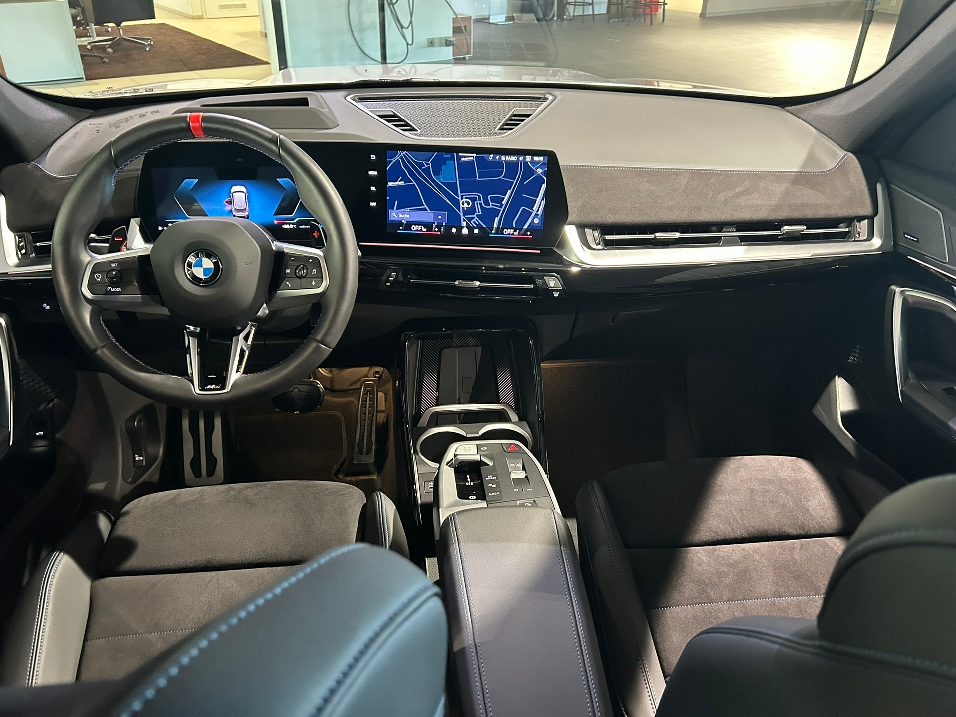BMW X1 xDrive M35i-image-24