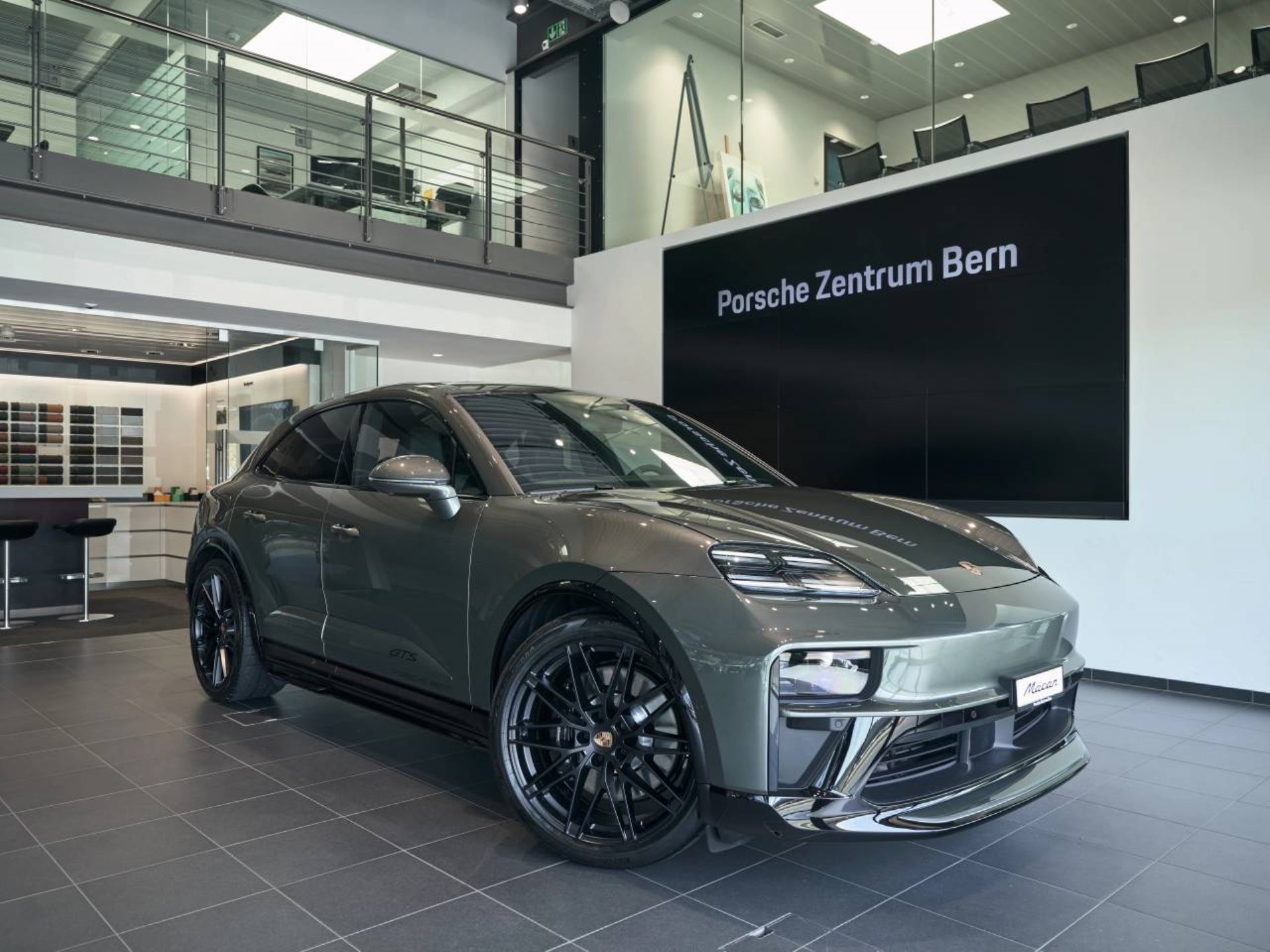 PORSCHE Macan GTS