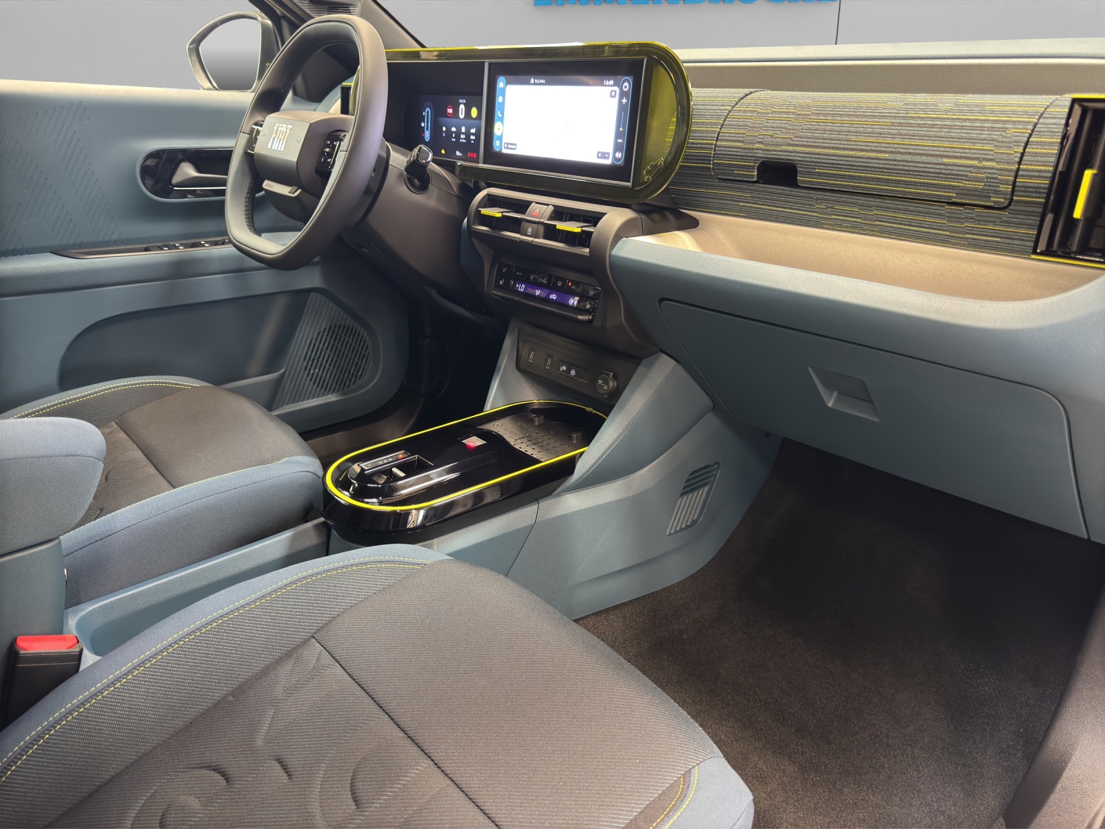 FIAT Grande Panda 1.2 Hybrid Icon-image-8