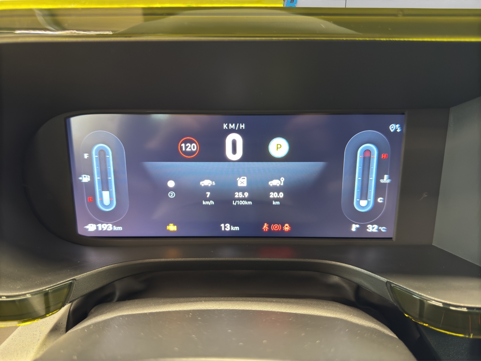 FIAT Grande Panda 1.2 Hybrid Icon-image-11