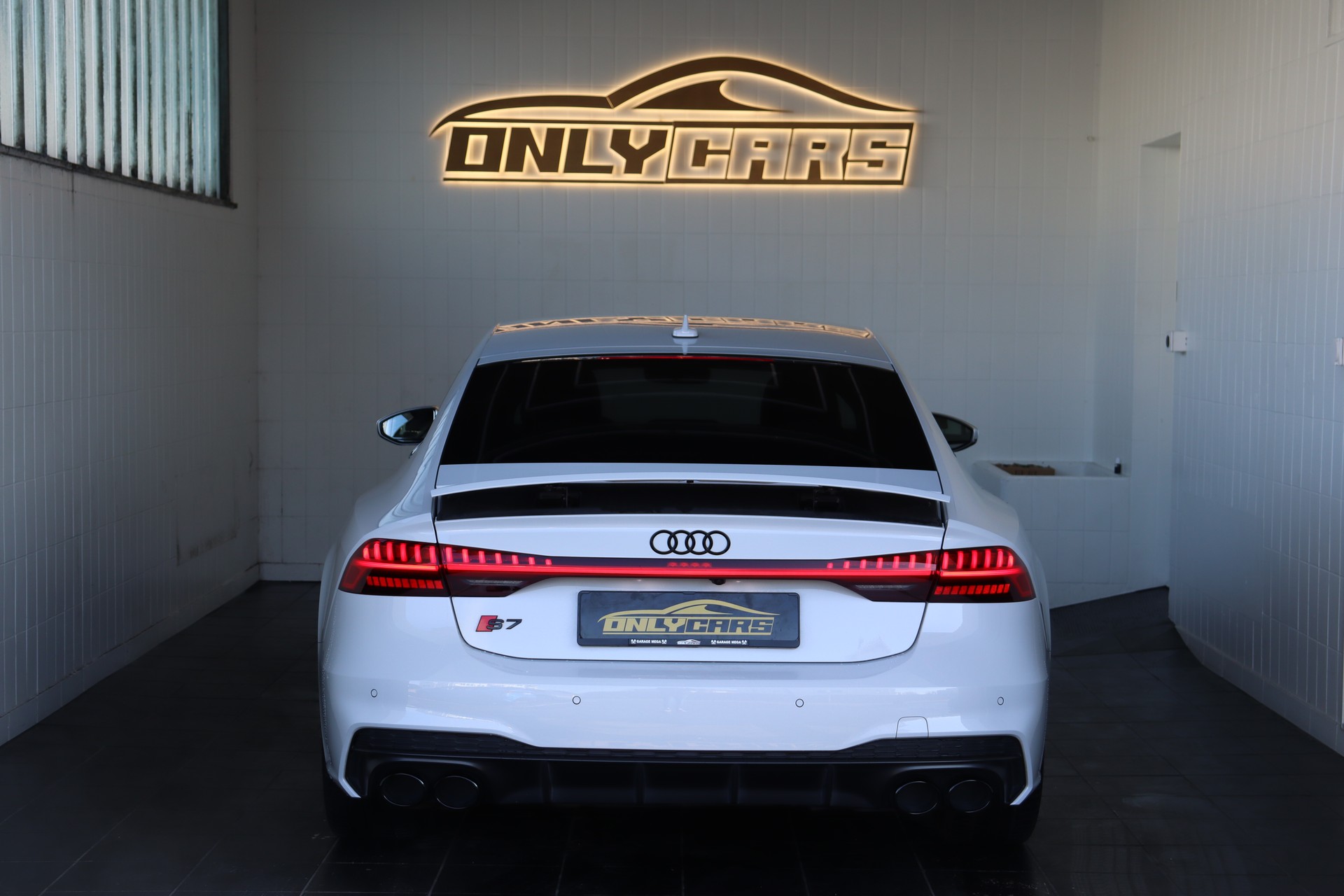 AUDI S7 Sportback TDI quattro S-tronic-image-5