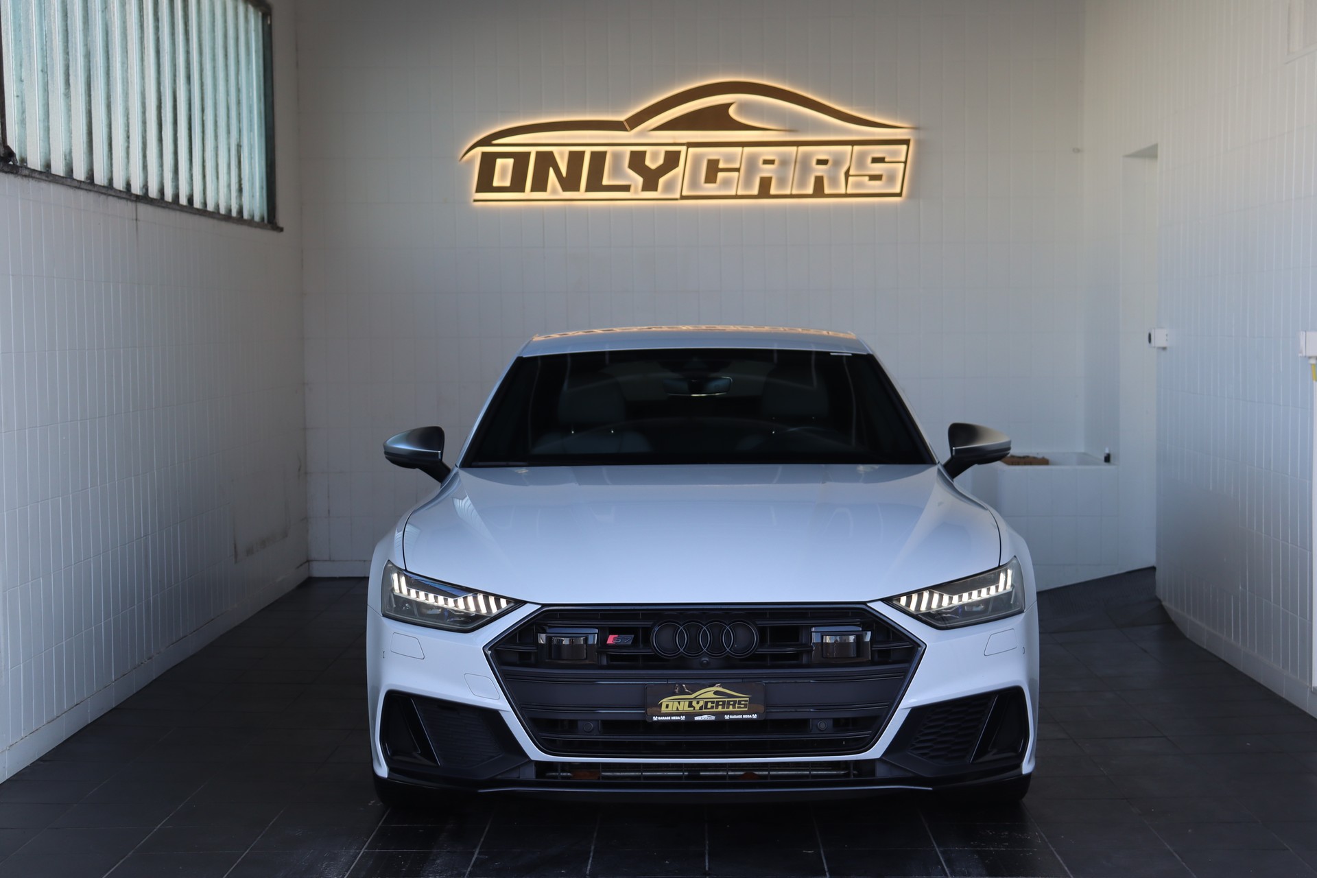 AUDI S7 Sportback TDI quattro S-tronic-showroom-element-1