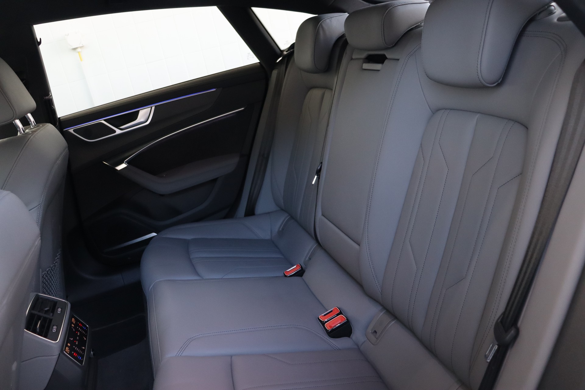 AUDI S7 Sportback TDI quattro S-tronic-image-10