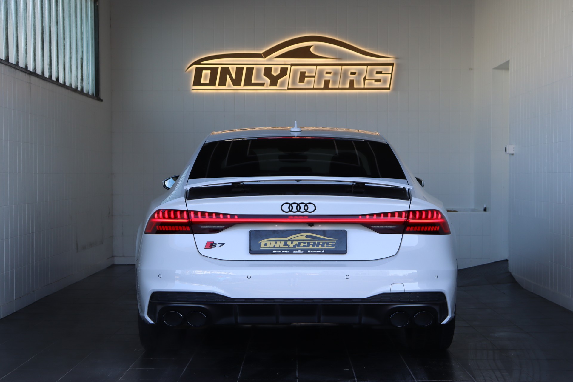 AUDI S7 Sportback TDI quattro S-tronic-image-6