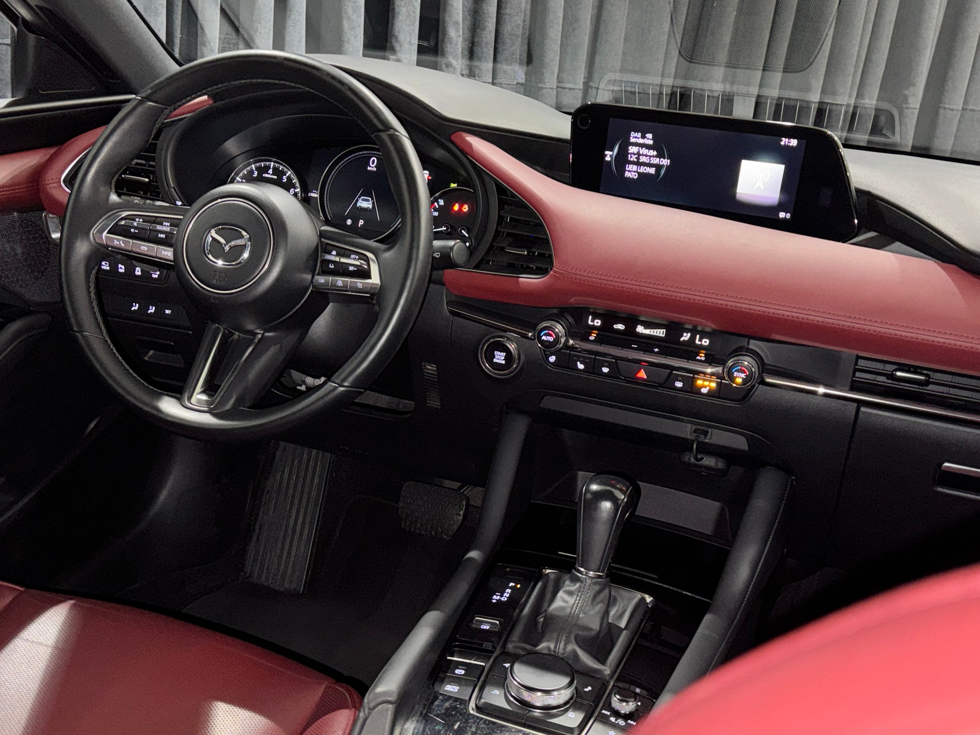 MAZDA 3 Hatchback SKYACTIV-X M Hybrid 180 Ambition Plus AWD | AHK |-image-13