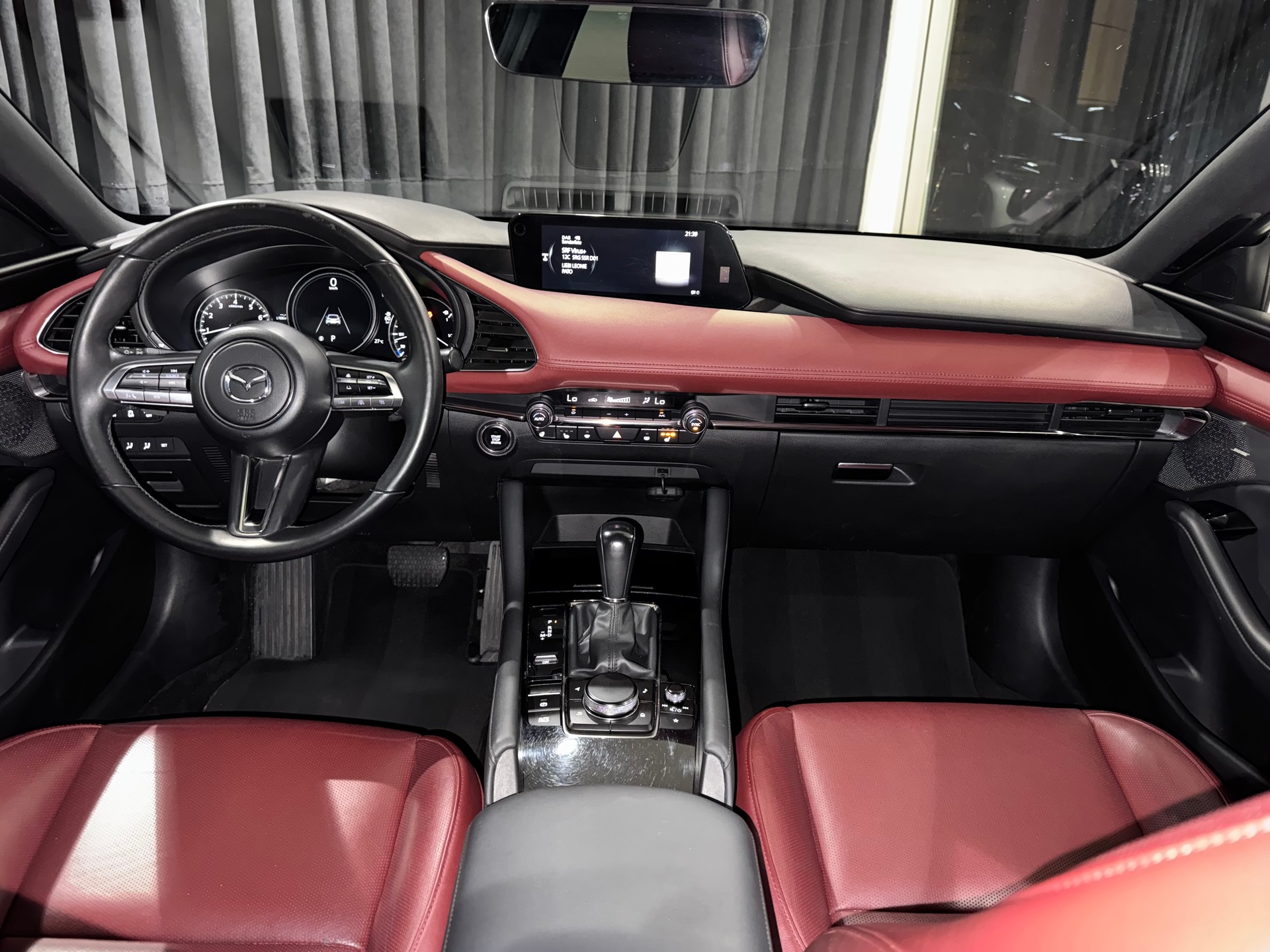 MAZDA 3 Hatchback SKYACTIV-X M Hybrid 180 Ambition Plus AWD | AHK |-image-12