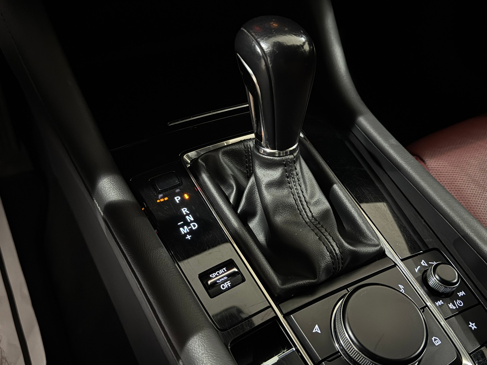 MAZDA 3 Hatchback SKYACTIV-X M Hybrid 180 Ambition Plus AWD | AHK |-image-16
