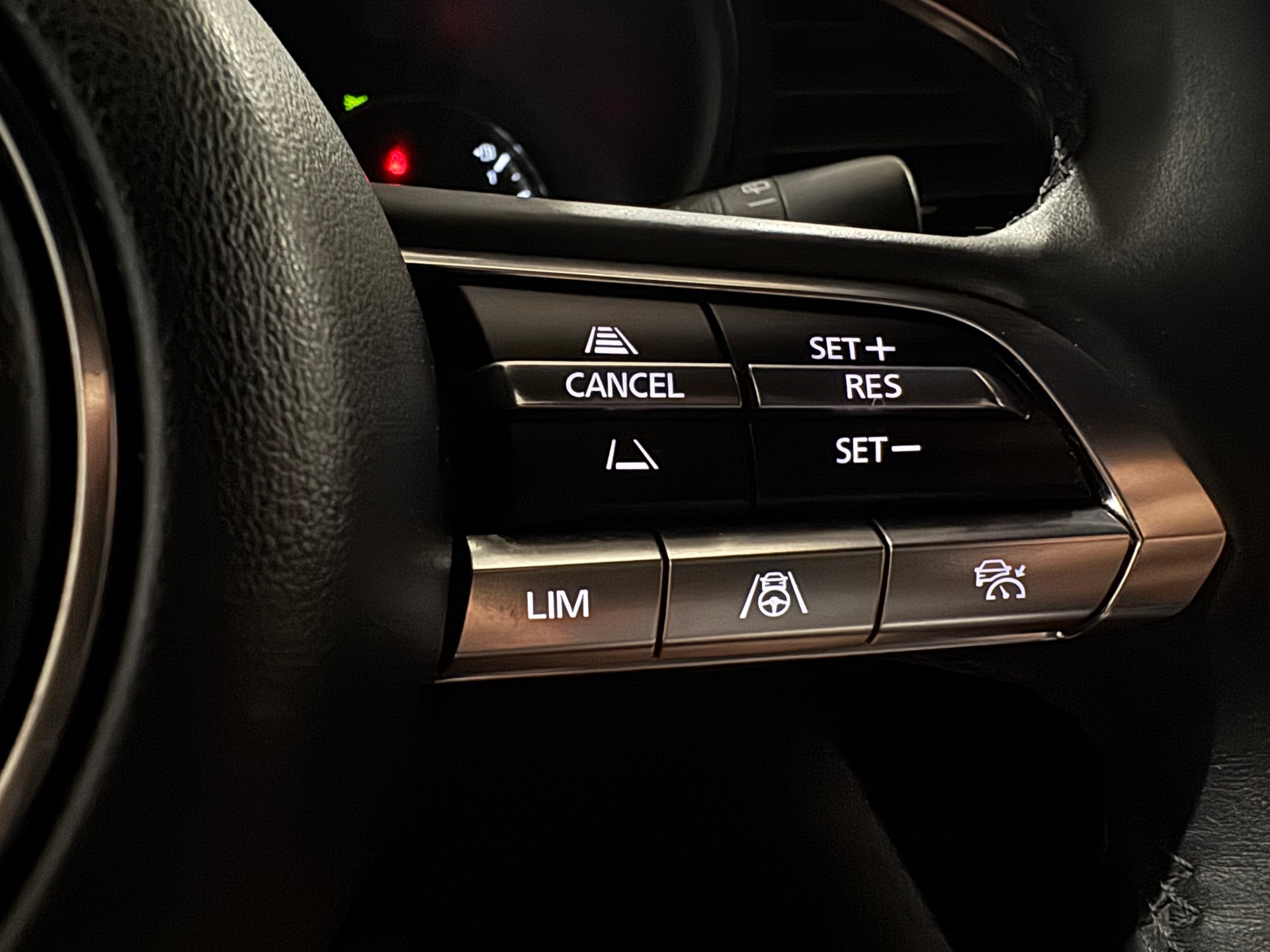 MAZDA 3 Hatchback SKYACTIV-X M Hybrid 180 Ambition Plus AWD | AHK |-image-17