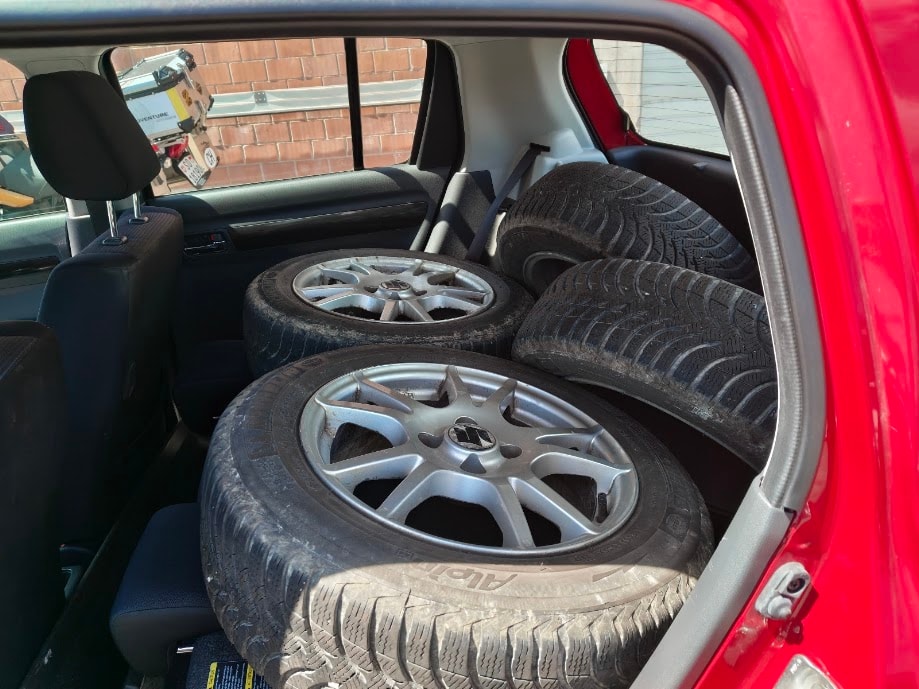 SUZUKI Swift 1.3i 16V GL 4x4-image-2