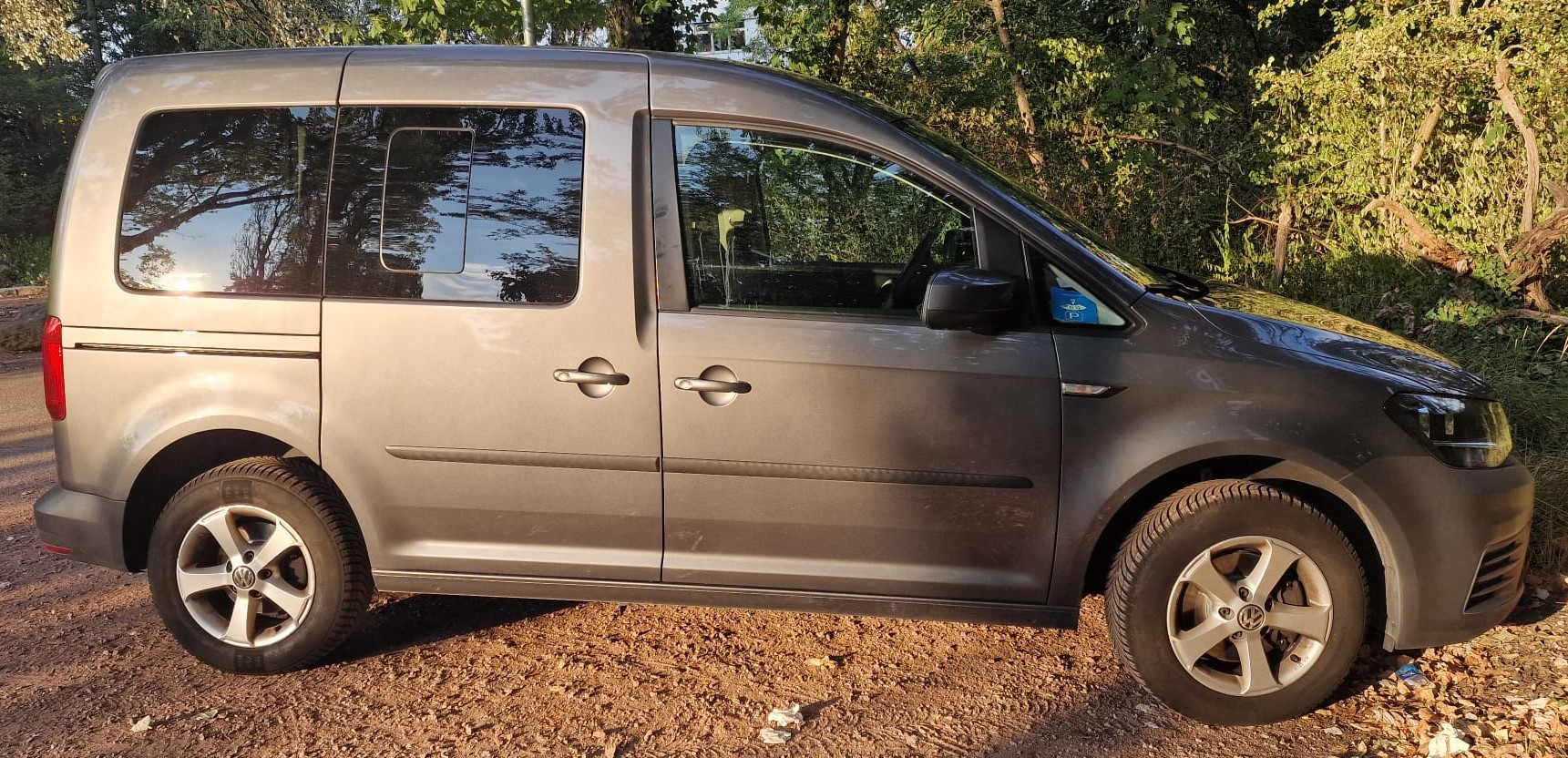 VW 1.0 TSI Trendline-image-0