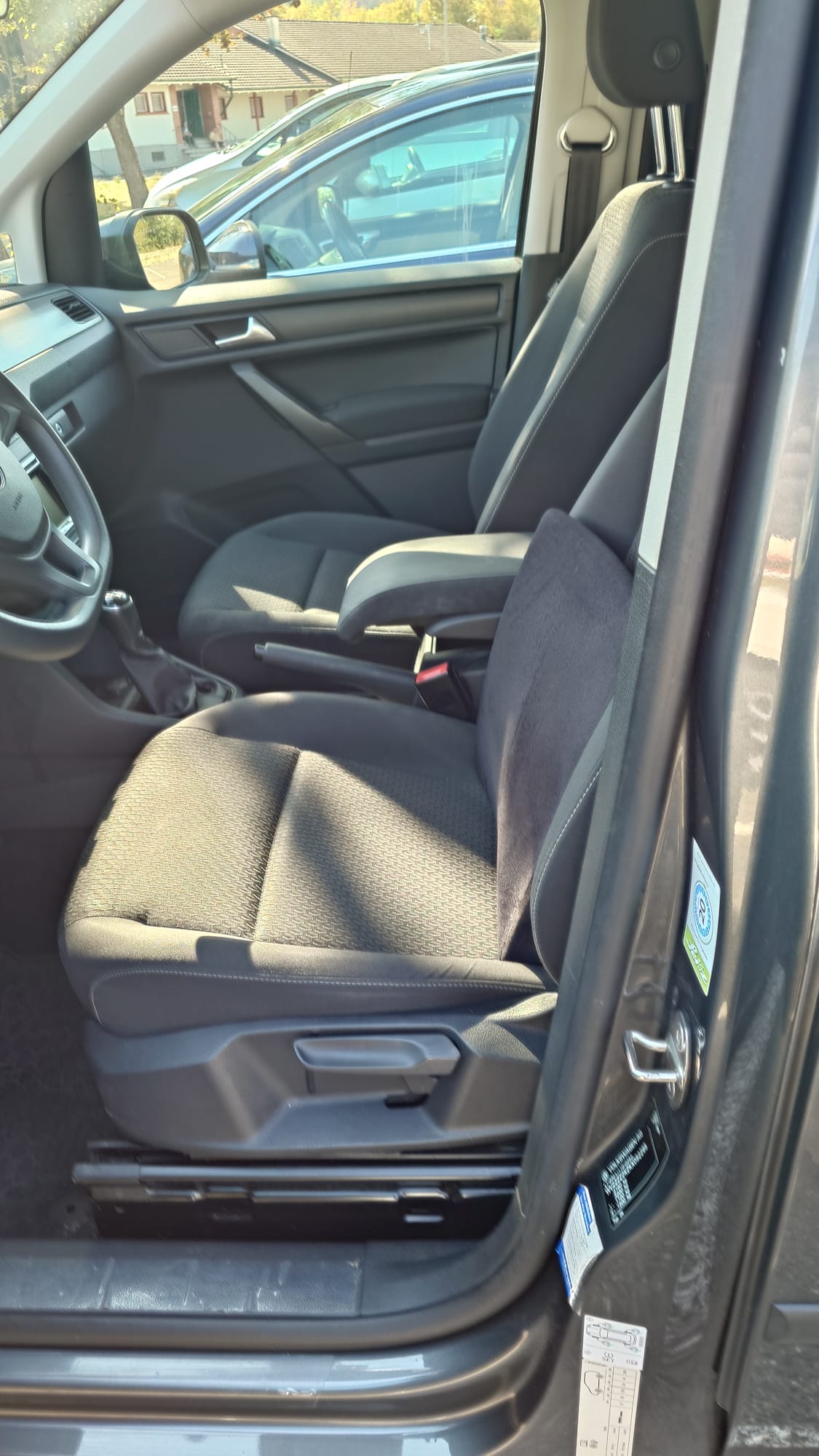 VW 1.0 TSI Trendline-image-3