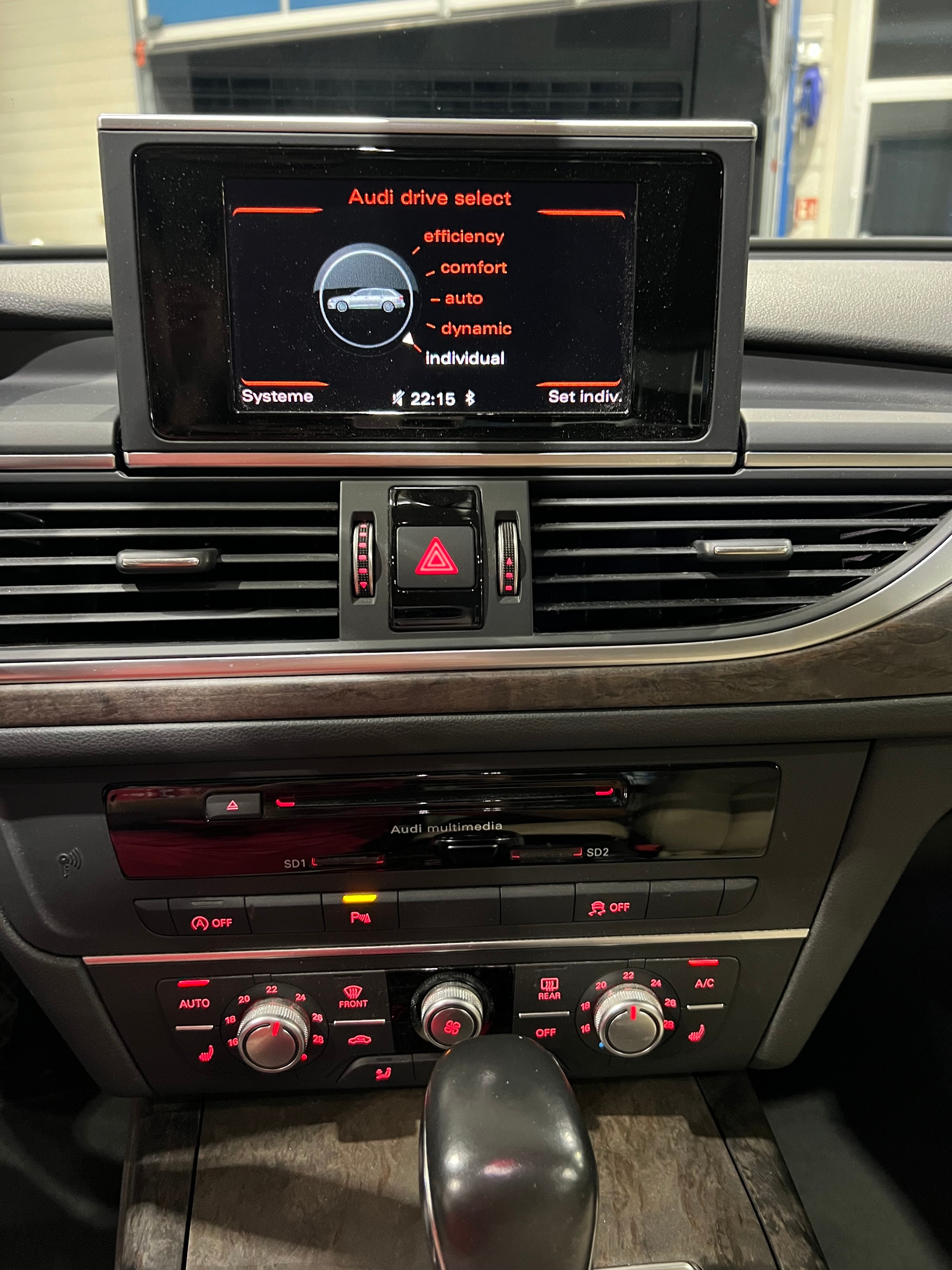 AUDI A6 Avant 2.0 TDI quattro**Matrix,Tempomat,CH Auslieferung,Frisch ab MFK**-image-12
