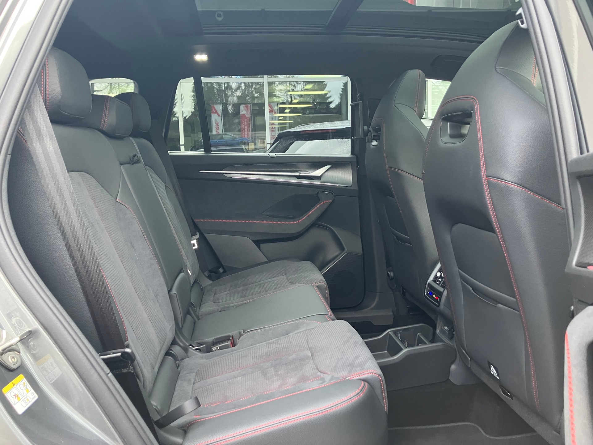 SKODA Kodiaq 2.0 TSI RS 4x4 DSG-image-8