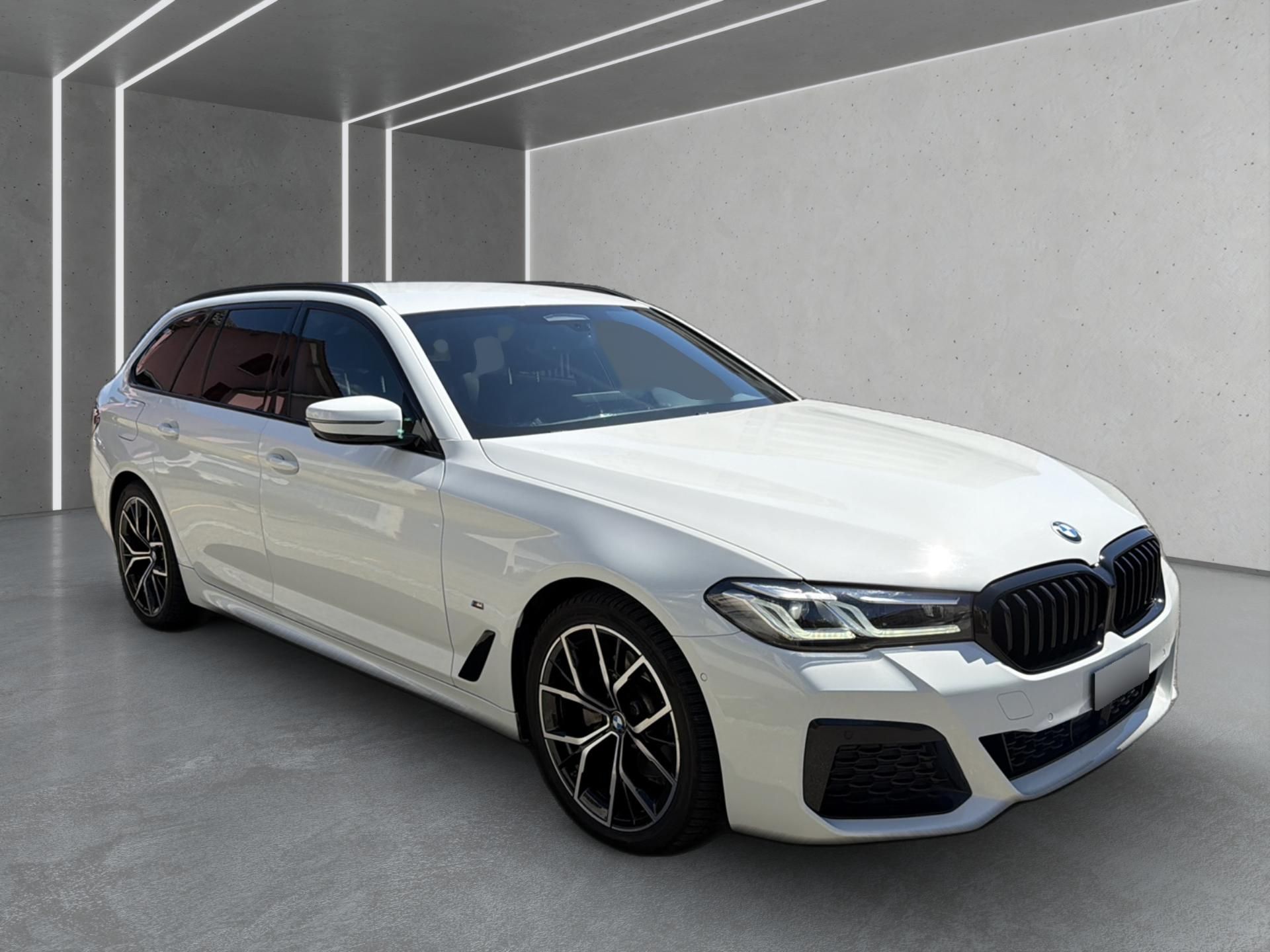 BMW 520 d 48 V Touring Aut.-image-7