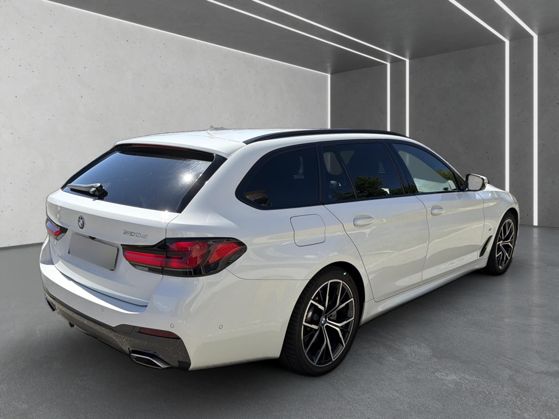 BMW 520 d 48 V Touring Aut.-image-5