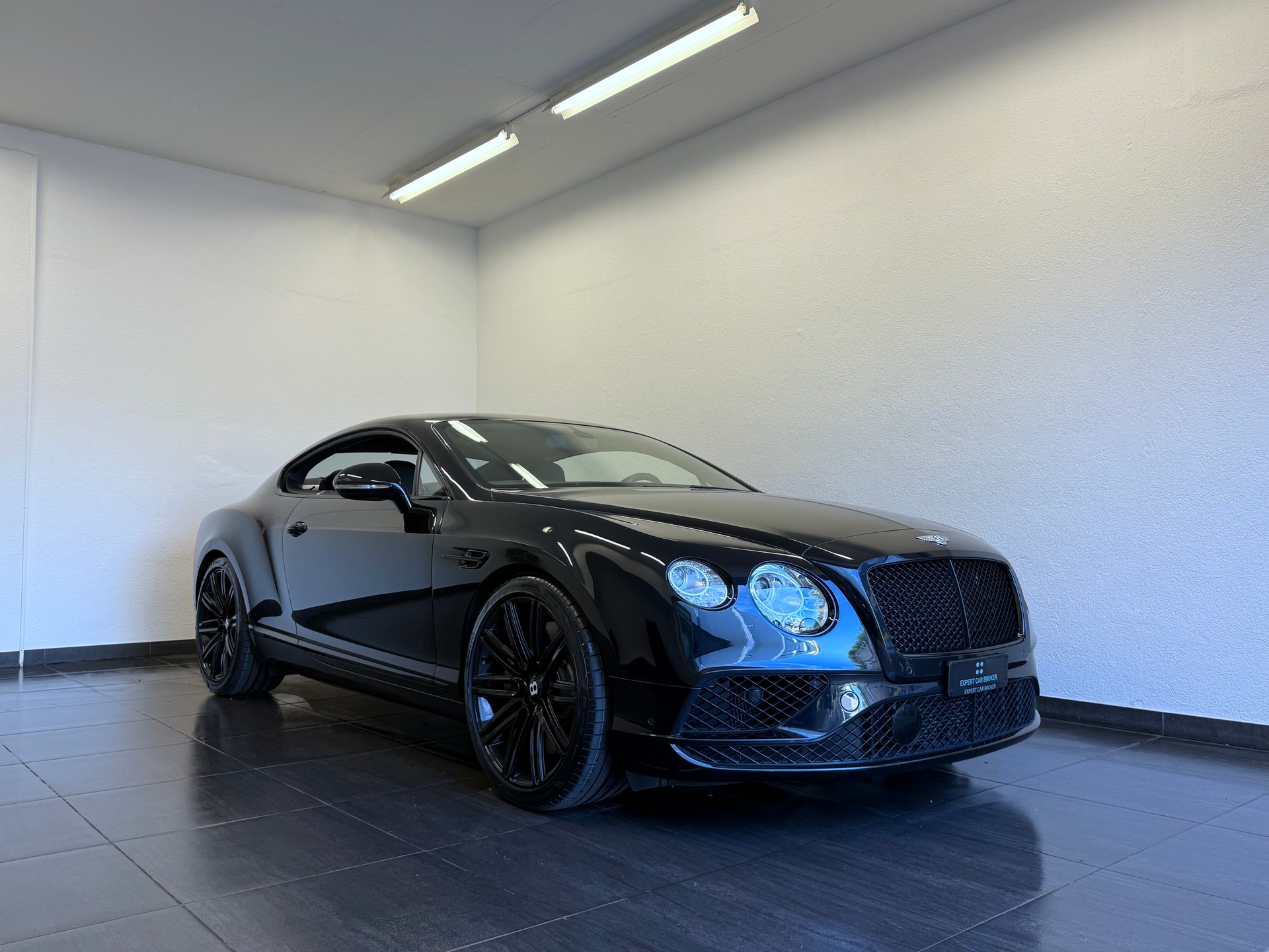 BENTLEY Continental GT 4.0 V8 "ALL BLACK"-image-1
