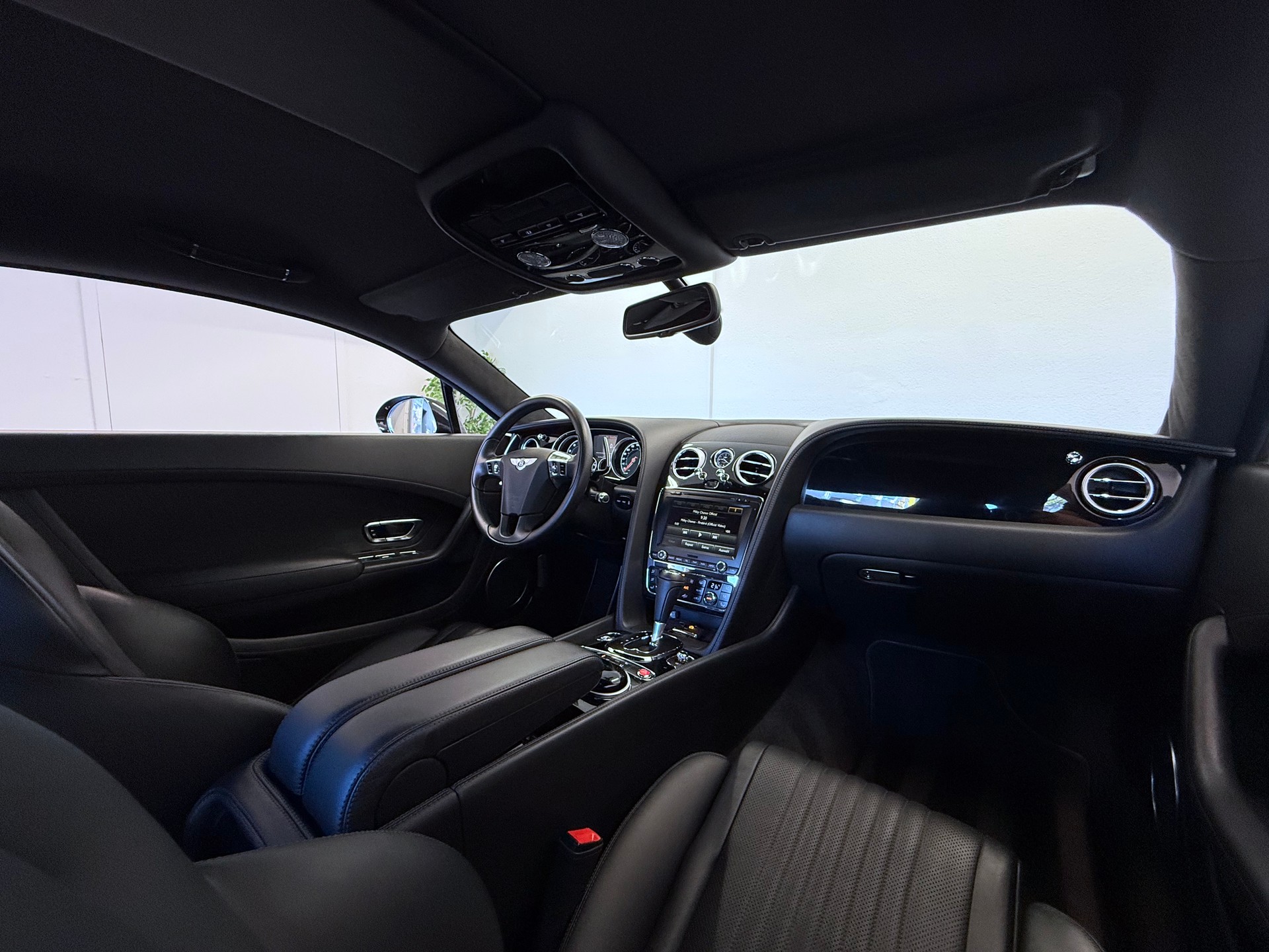 BENTLEY Continental GT 4.0 V8 "ALL BLACK"-image-18