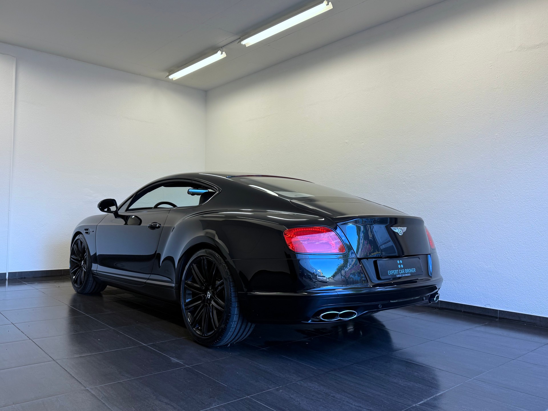 BENTLEY Continental GT 4.0 V8 "ALL BLACK"-image-8
