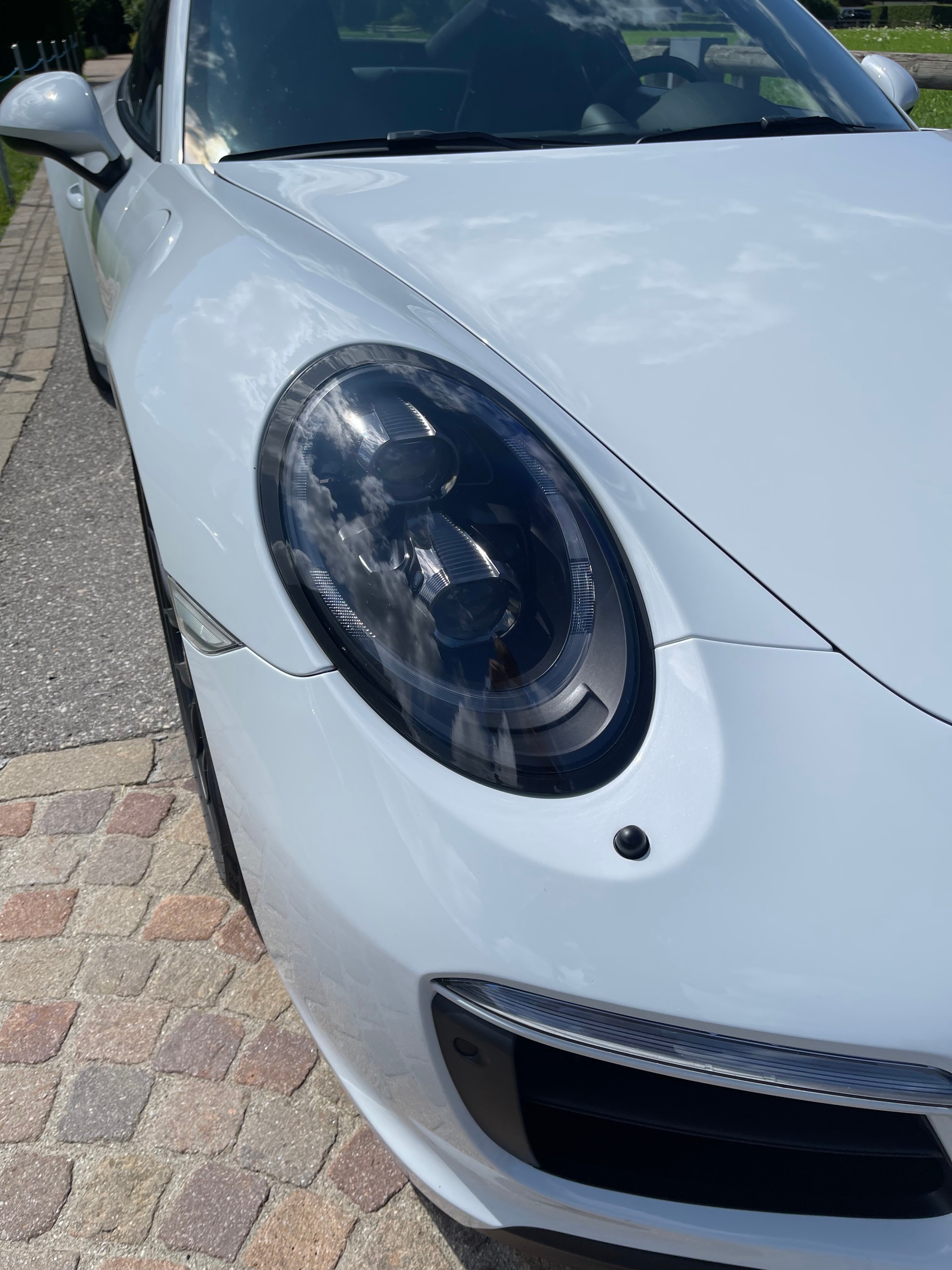 PORSCHE 911 Carrera 4 GTS PDK-image-8
