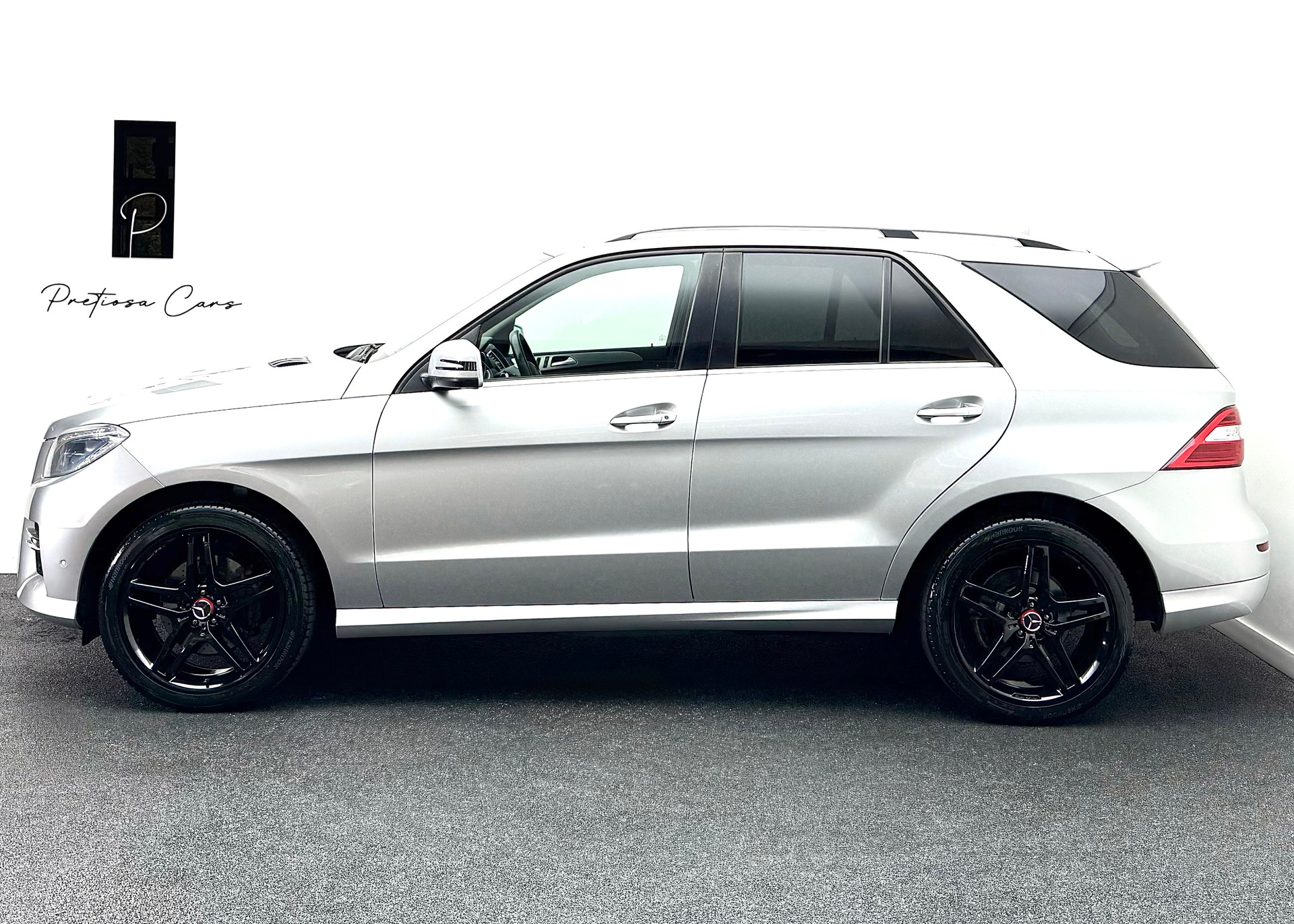 MERCEDES-BENZ ML 350 BlueTEC Executive 4Matic 7G-Tronic-showroom-element-3