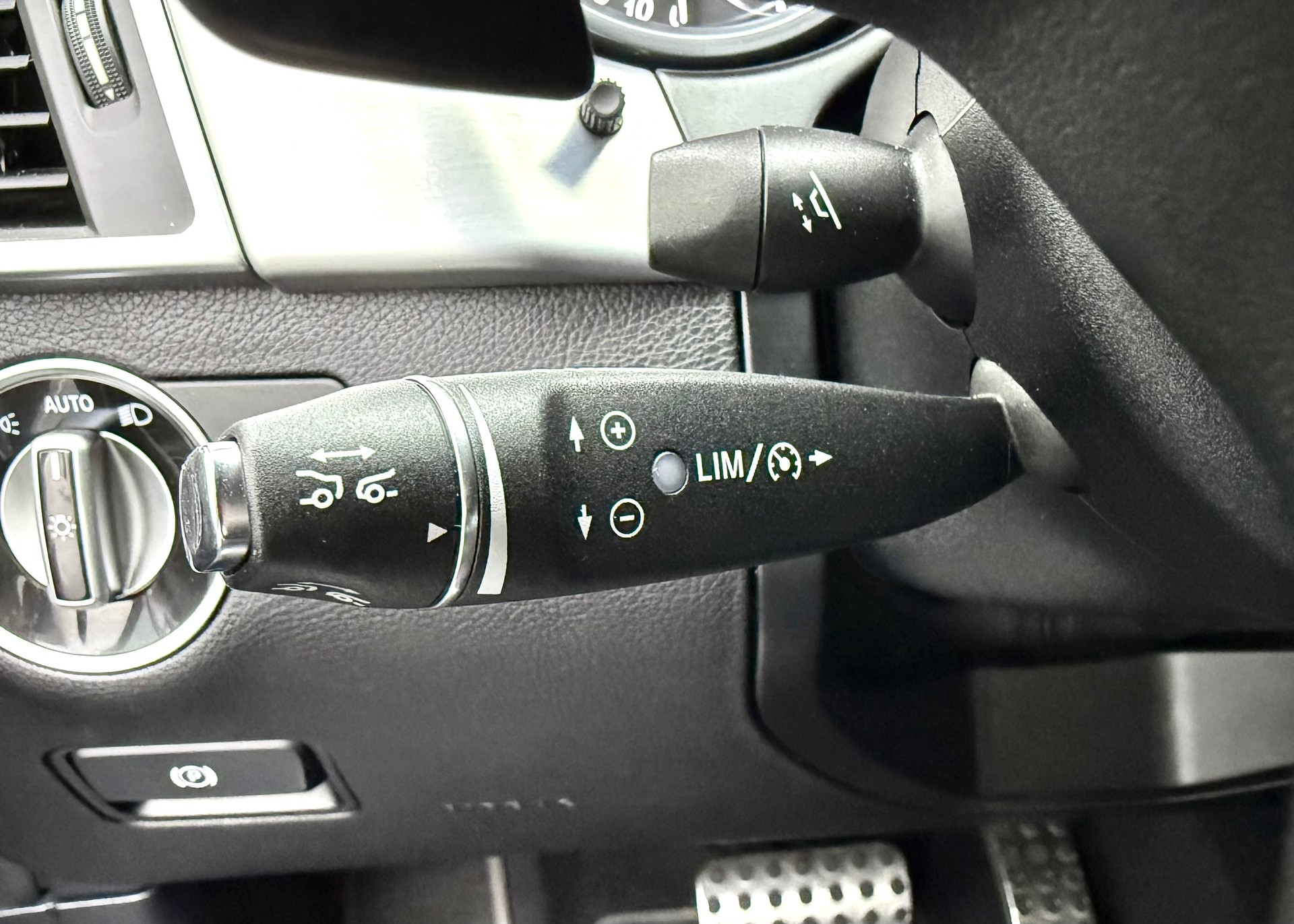 MERCEDES-BENZ ML 350 BlueTEC Executive 4Matic 7G-Tronic-image-9