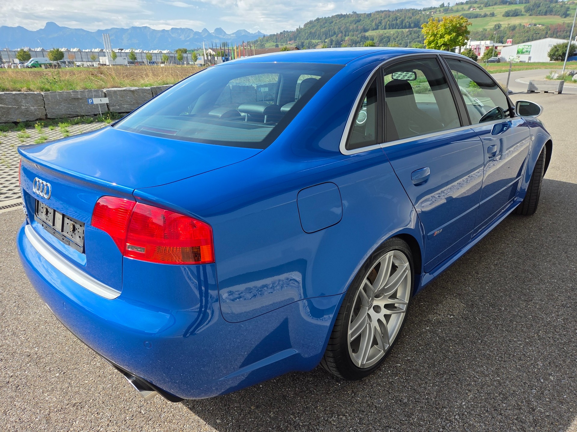 AUDI 4.2 V8 quattro-image-4