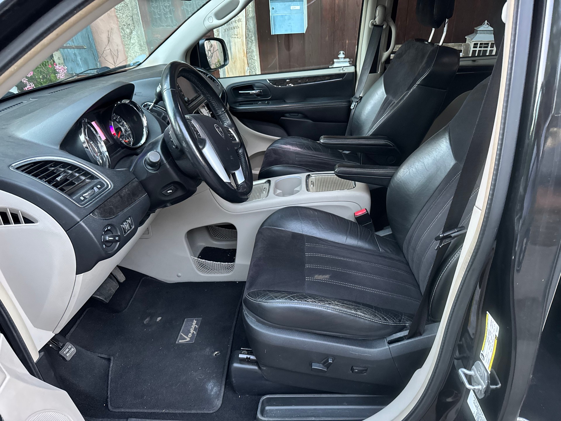 LANCIA Voyager 2.8D Platinum Automatic-image-13