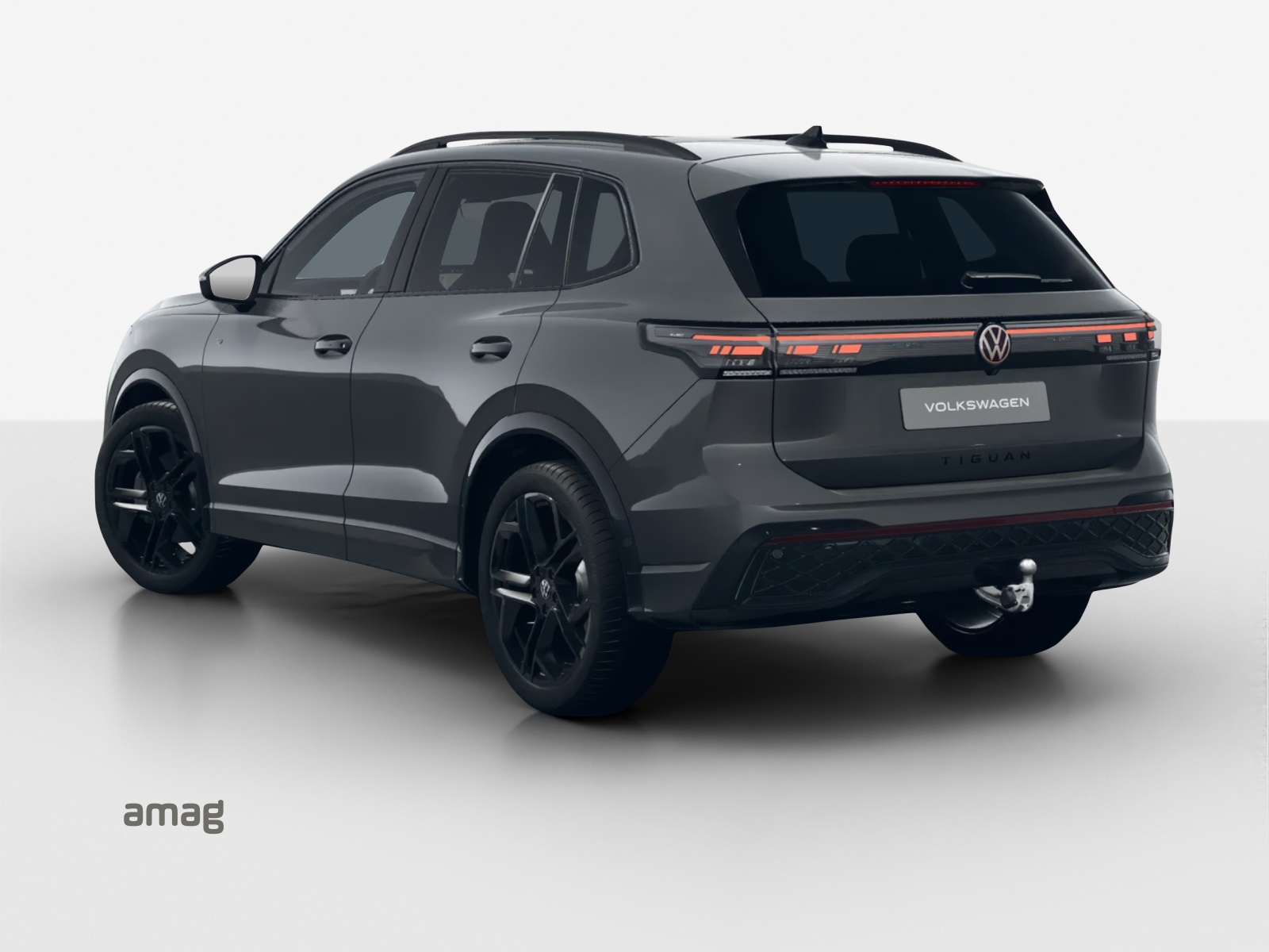 VW Tiguan 2.0 TSI DSG R-Line 4Motion-image-2