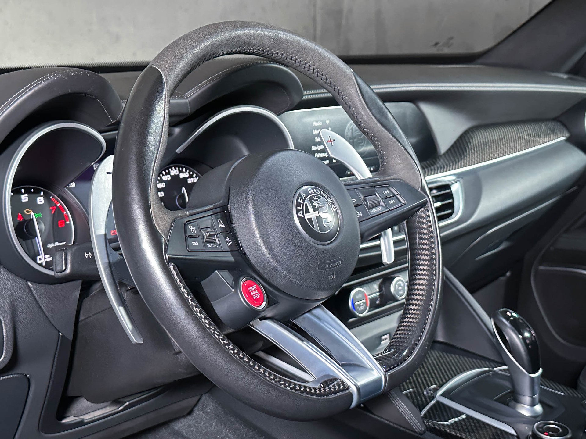 ALFA ROMEO Stelvio 2.9 V6 Quadrifoglio Q4 Automatic-image-25