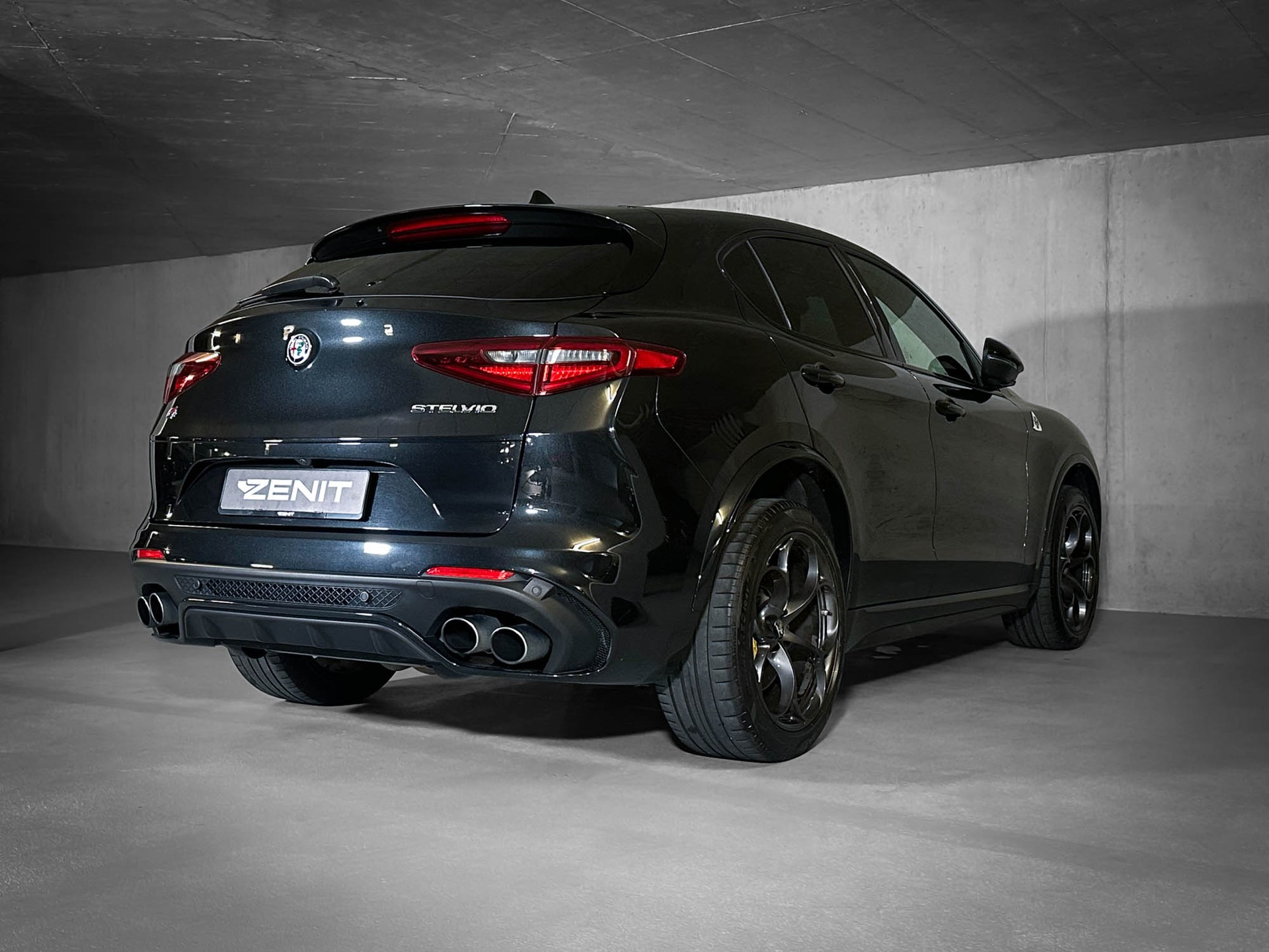 ALFA ROMEO Stelvio 2.9 V6 Quadrifoglio Q4 Automatic-image-13