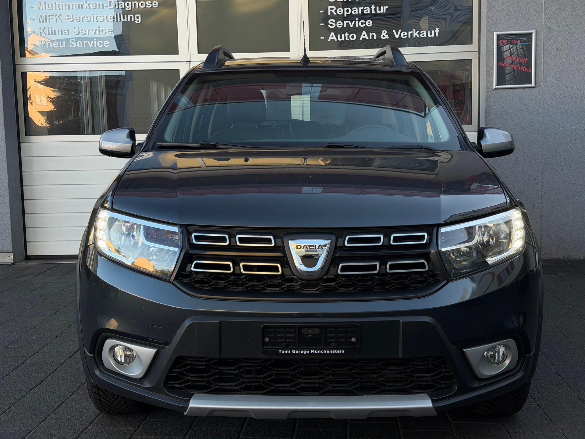DACIA Sandero Tce 90 Stepway Unlimited*Frisch ab MFK&Service*Rückfahrkamera*Allwetterreifen*Top Gepflegtes CH-FHZ*-image-2