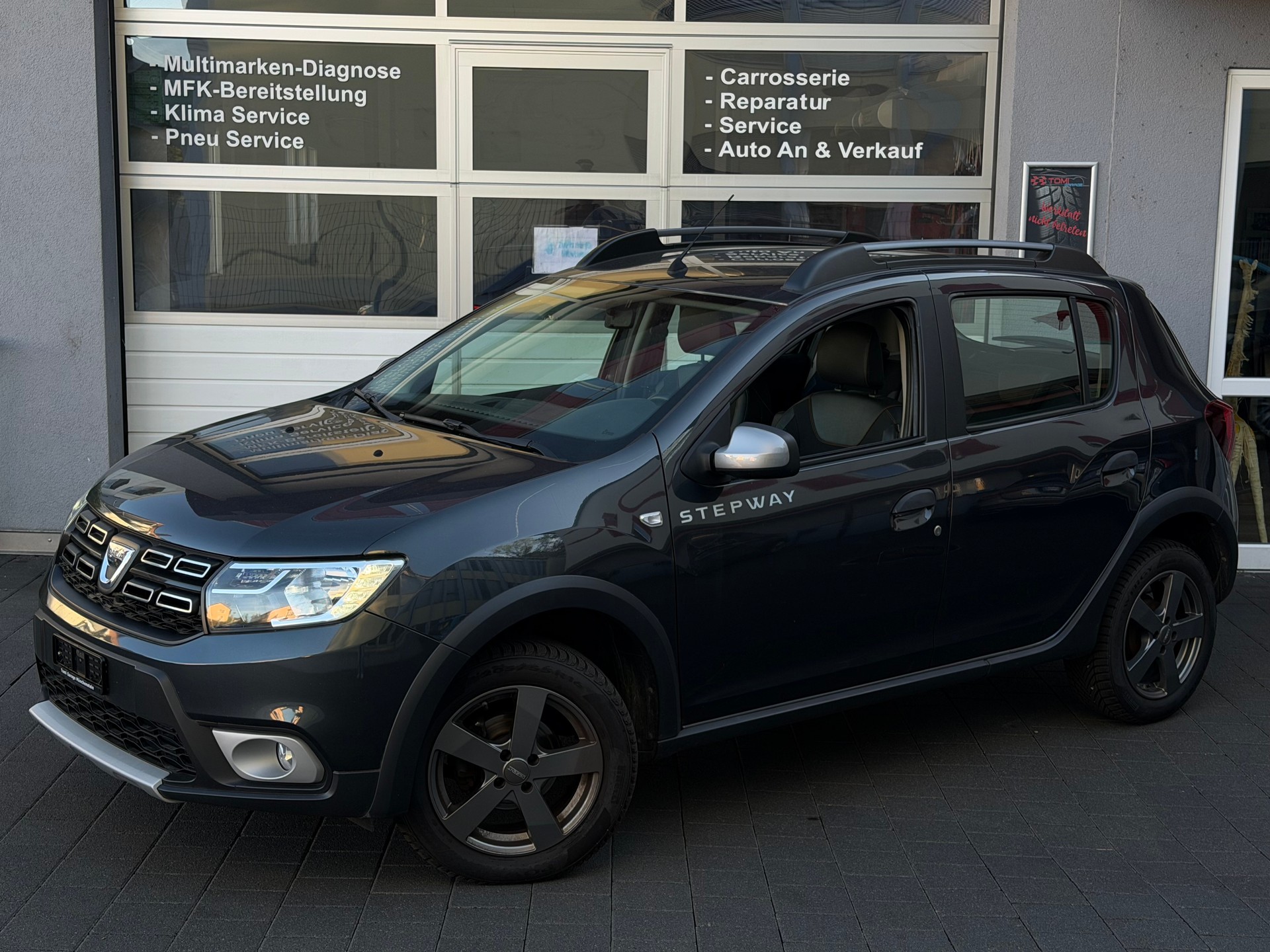 DACIA Sandero Tce 90 Stepway Unlimited*Frisch ab MFK&Service*Rückfahrkamera*Allwetterreifen*Top Gepflegtes CH-FHZ*-image-0