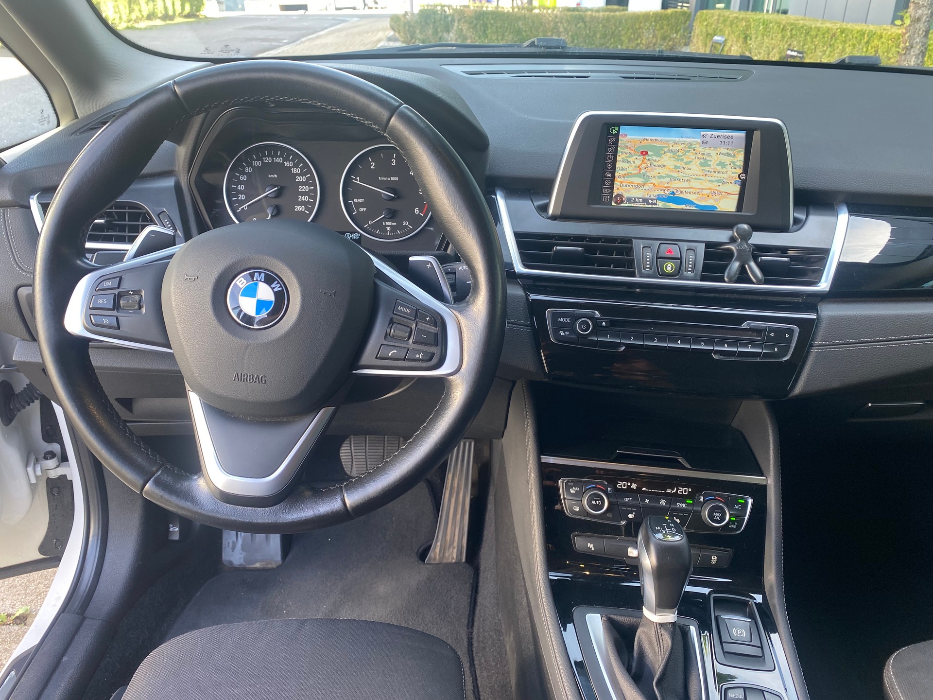 BMW 218d Active Tourer Steptronic-image-8