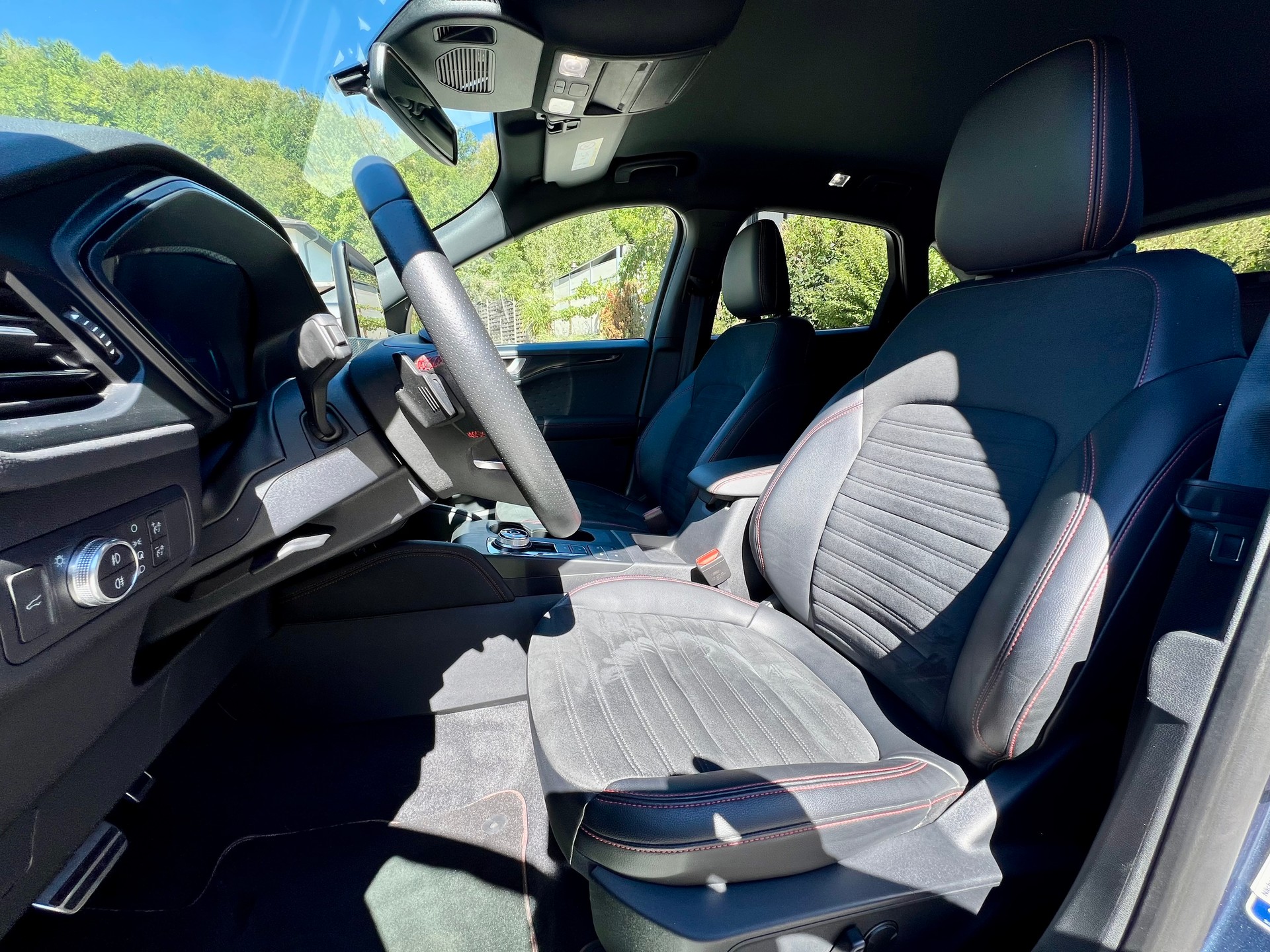 FORD Kuga 2.0 TDCi EcoBlue ST-Line X 4WD-image-9