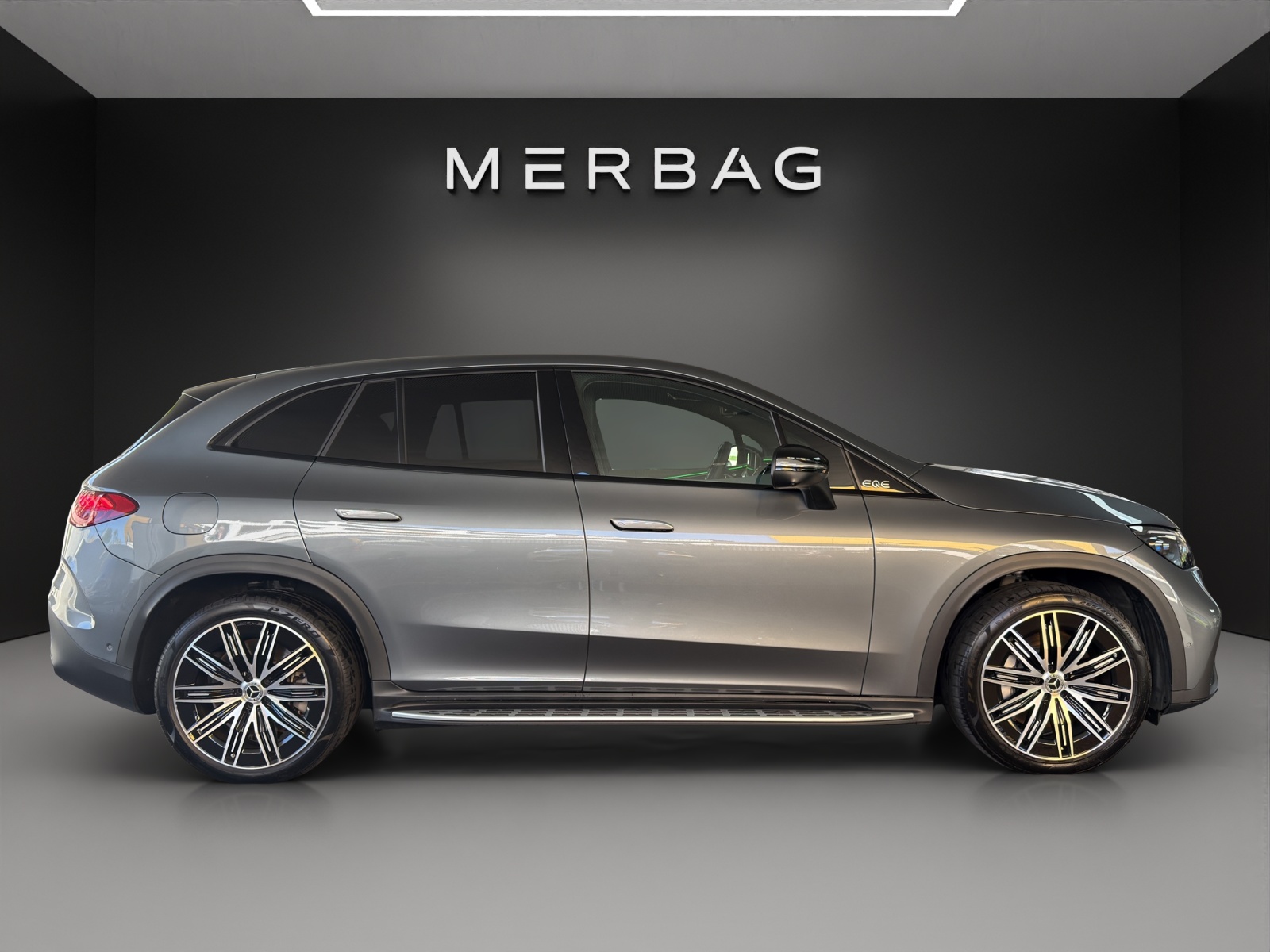 MERCEDES-BENZ EQE SUV 350 4 Matic Executive Edition-image-3
