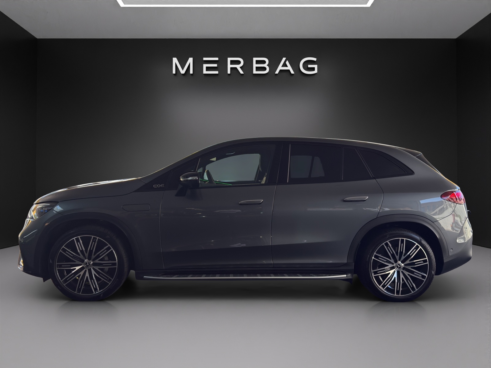 MERCEDES-BENZ EQE SUV 350 4 Matic Executive Edition-image-4