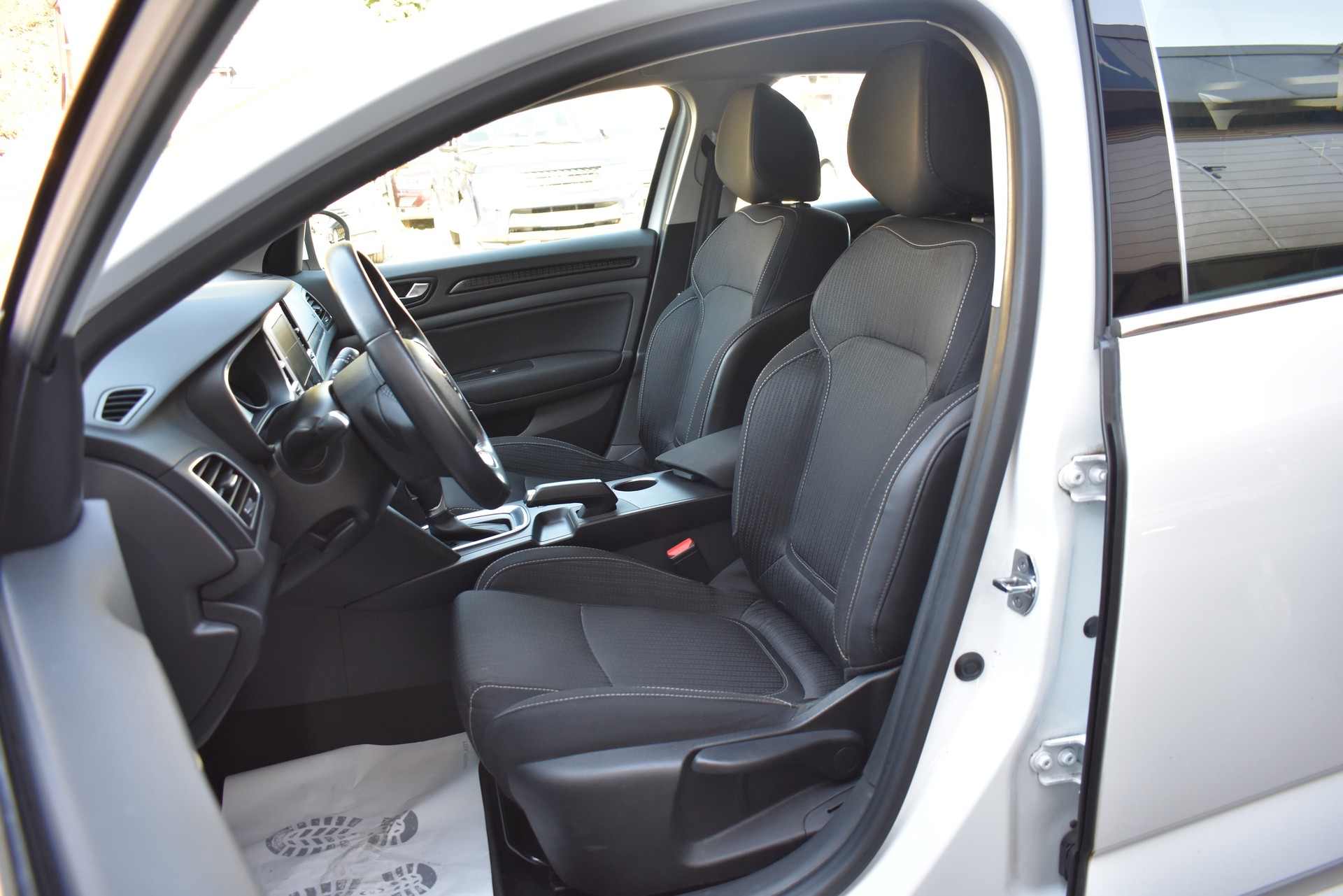RENAULT Mégane Grandtour 1.5 dCi Business EDC ✅CH-Fahrzeug & Service und MFK FRISCH✅-image-8