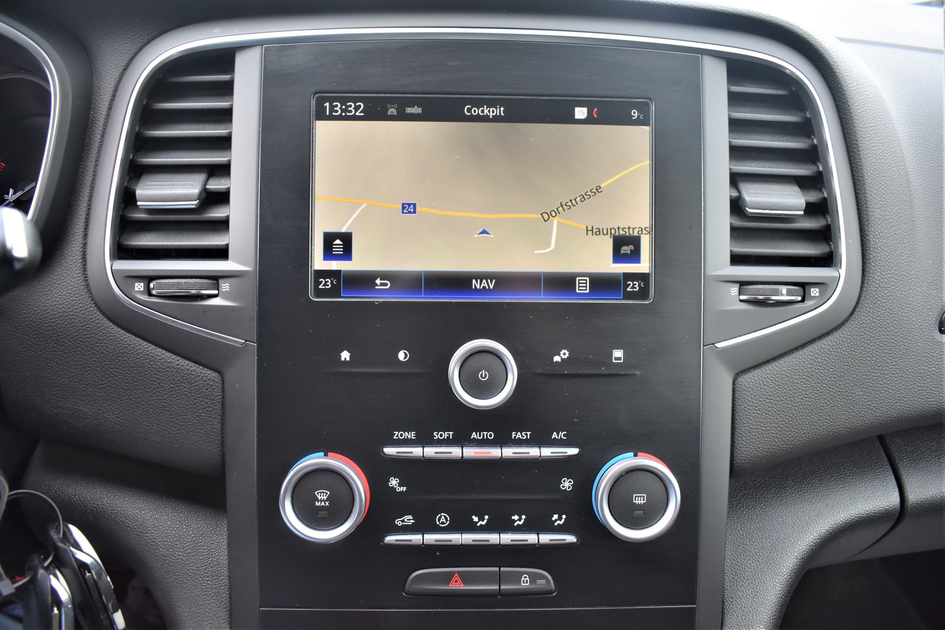 RENAULT Mégane Grandtour 1.5 dCi Business EDC ✅CH-Fahrzeug & Service und MFK FRISCH✅-image-10