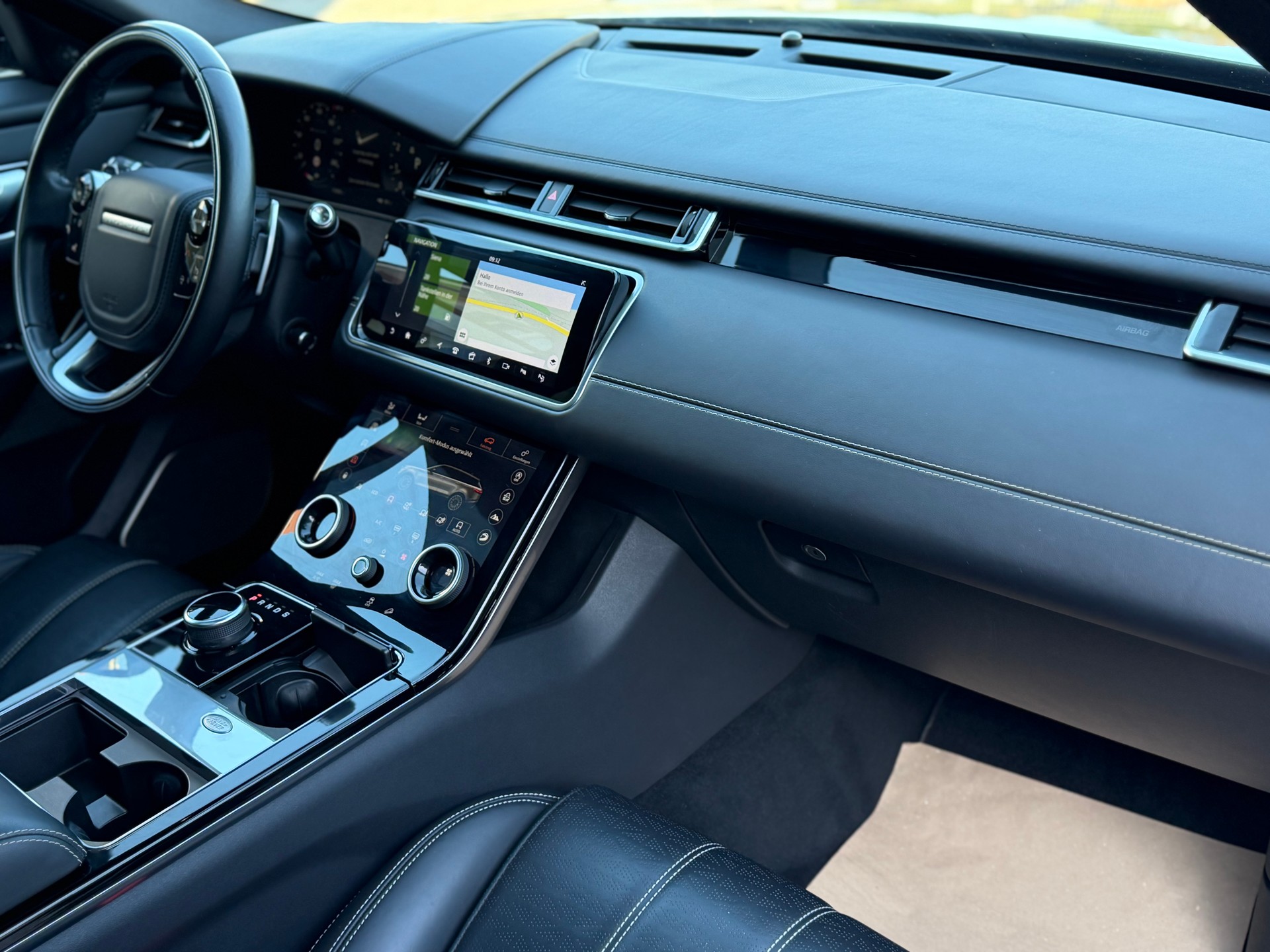 LAND ROVER Range Rover Velar R-Dynamic P 380 HSE Automatic-image-15