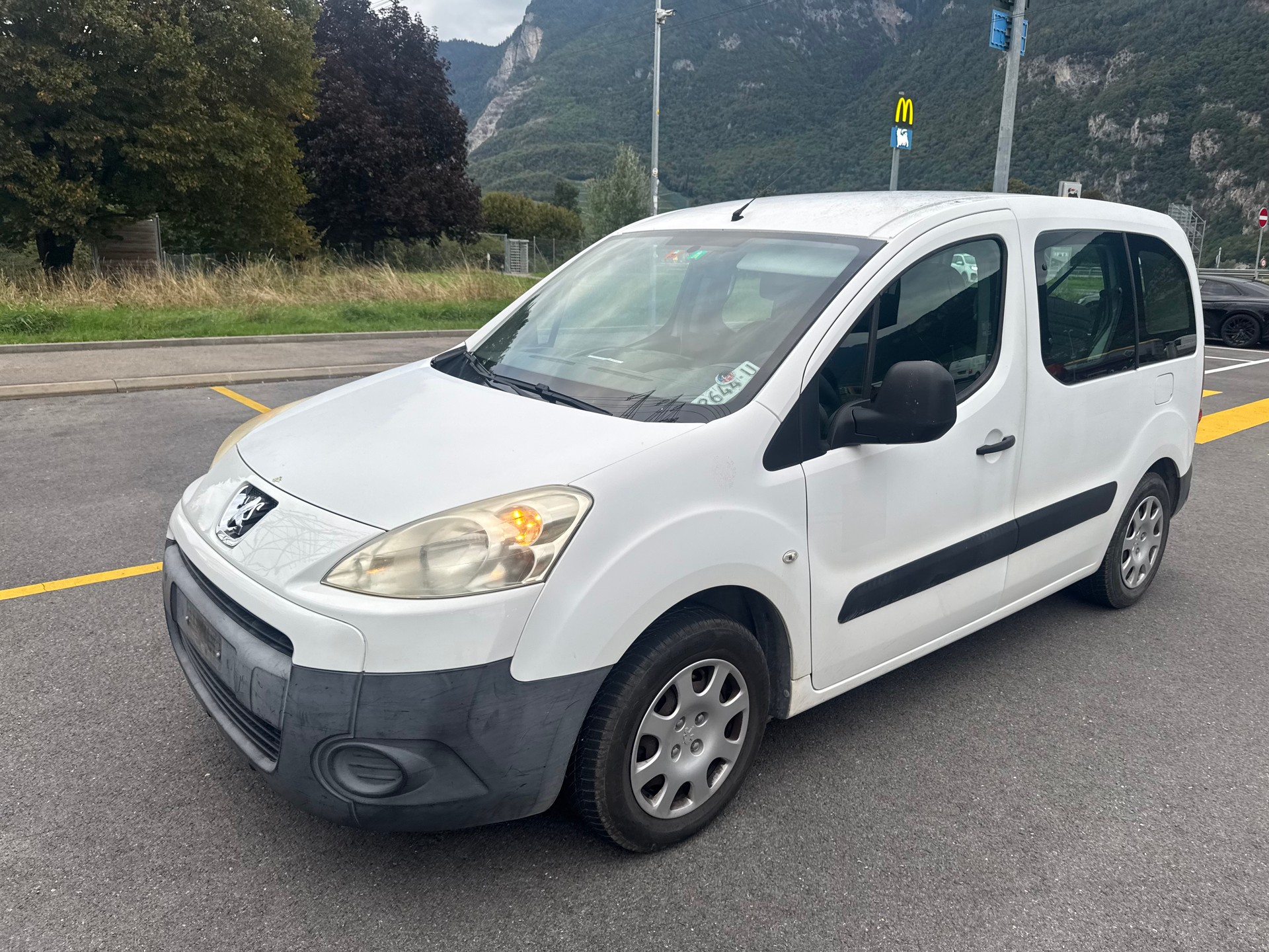 PEUGEOT Partner 1.6 Trendy-image-6