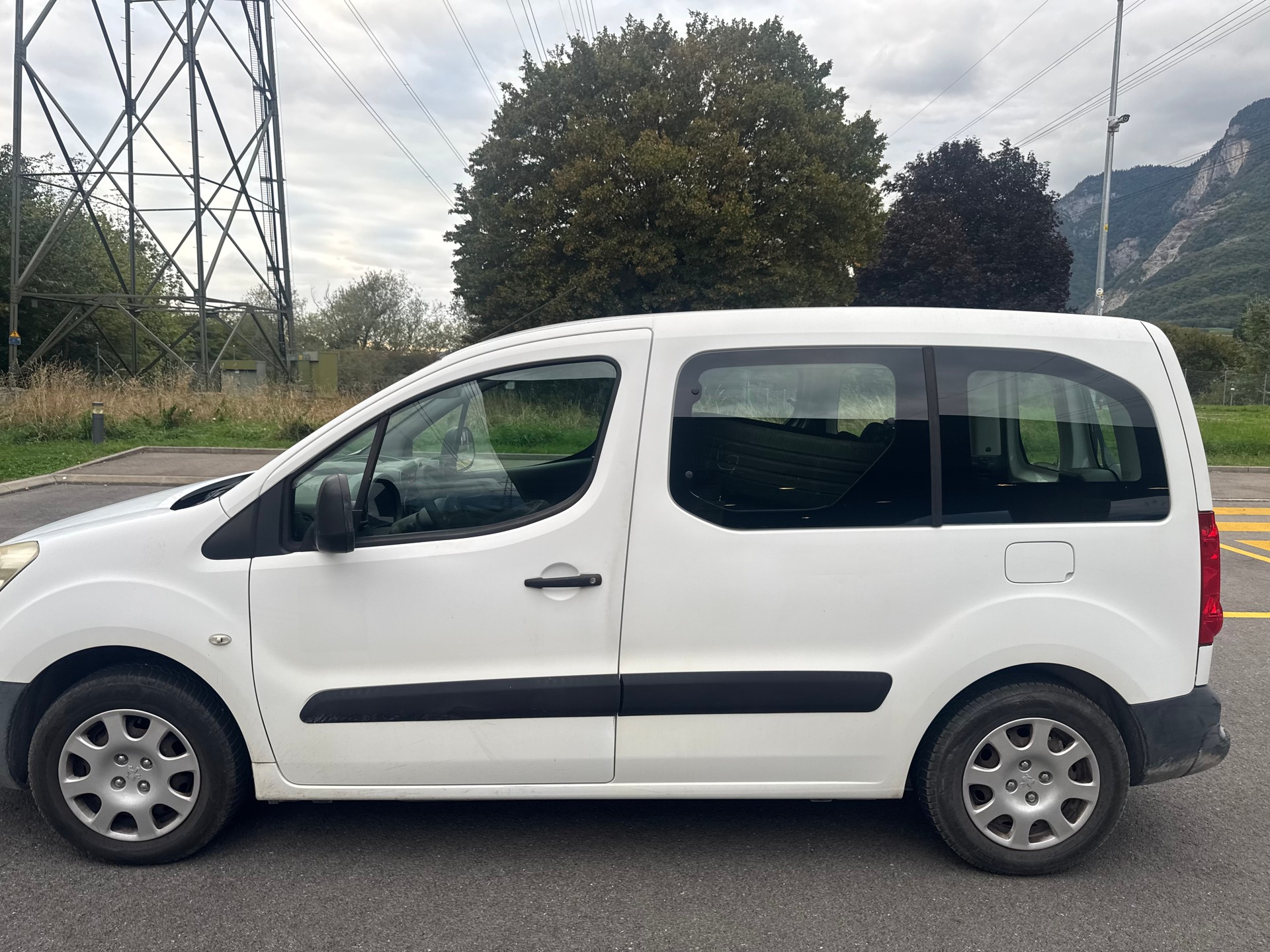 PEUGEOT Partner 1.6 Trendy-image-5