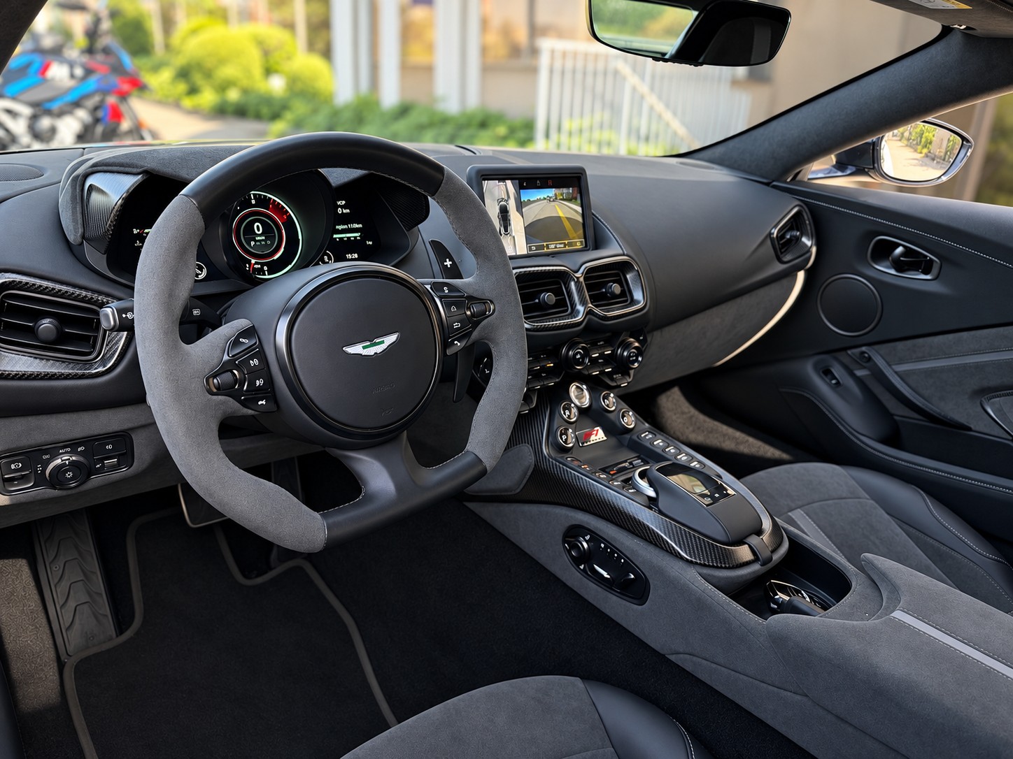 ASTON MARTIN 4.0 V8 Bi-Turbo F1-image-11