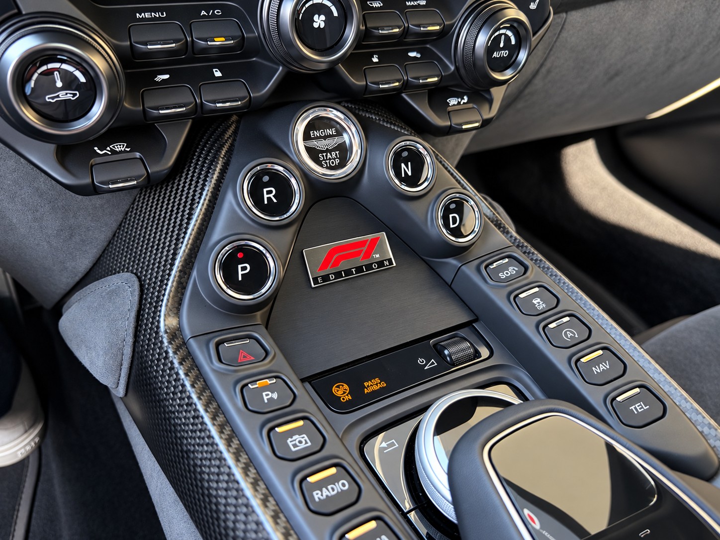 ASTON MARTIN 4.0 V8 Bi-Turbo F1-image-13
