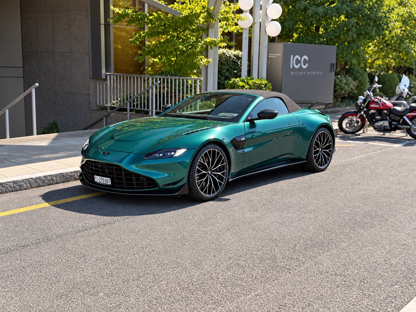 ASTON MARTIN 4.0 V8 Bi-Turbo F1-image-0