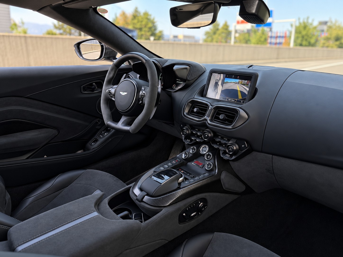 ASTON MARTIN 4.0 V8 Bi-Turbo F1-image-12